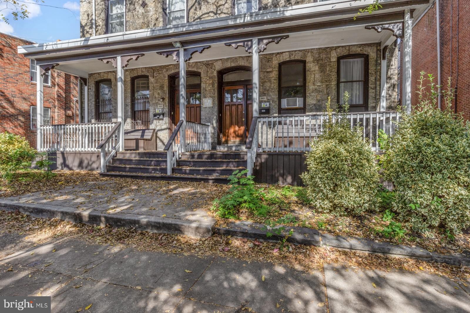 UNIVERSITY CITY - Residential Lease