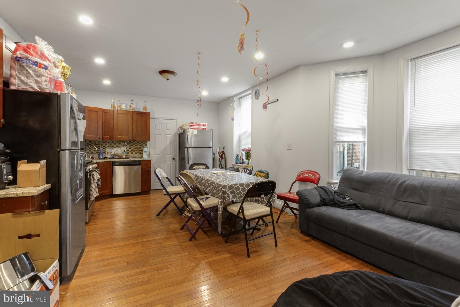 UNIVERSITY CITY - Residential Lease