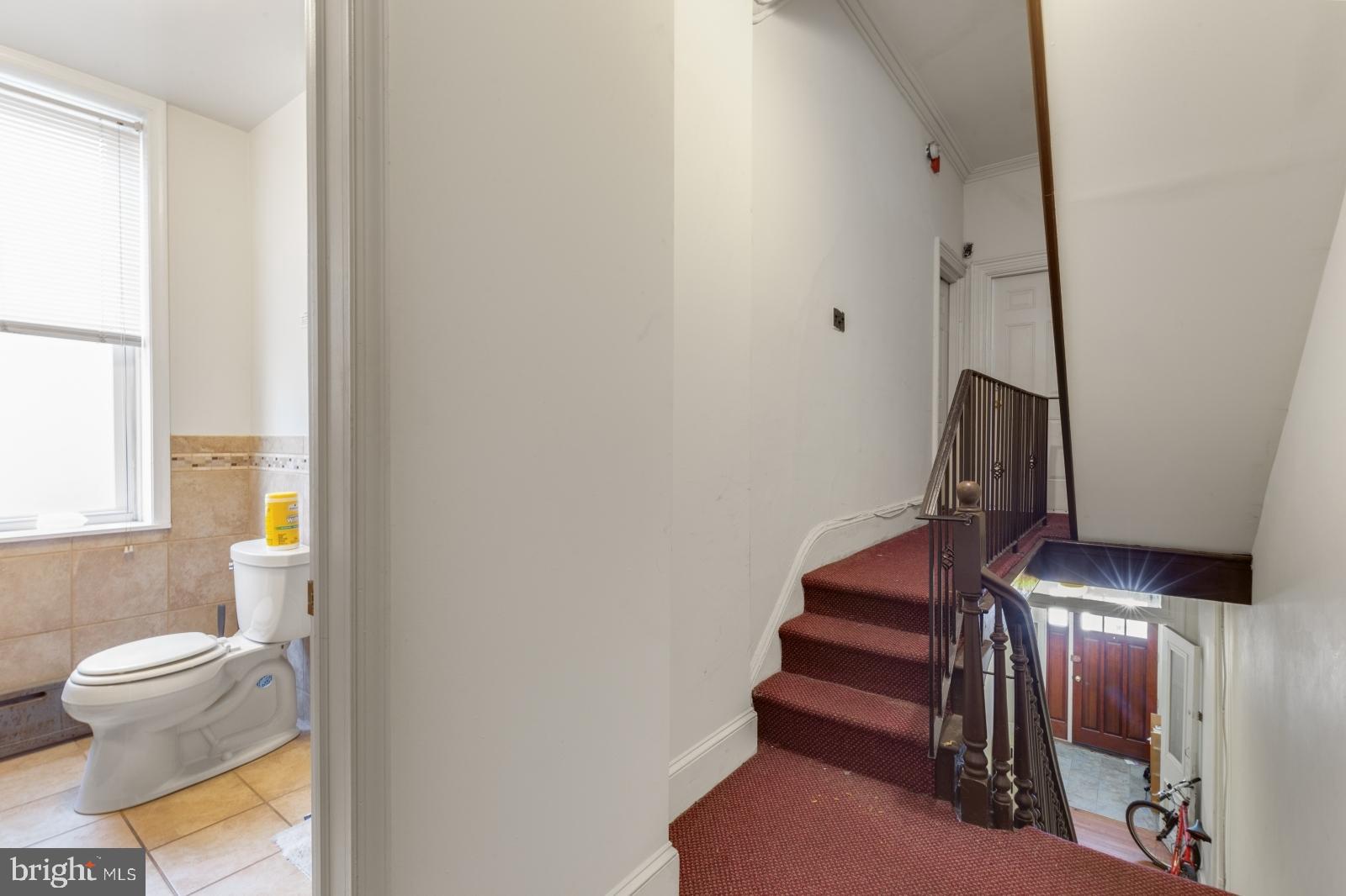 UNIVERSITY CITY - Residential Lease