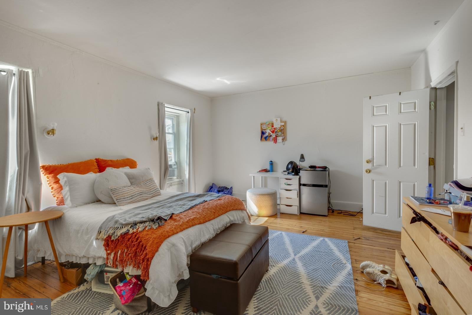 UNIVERSITY CITY - Residential Lease