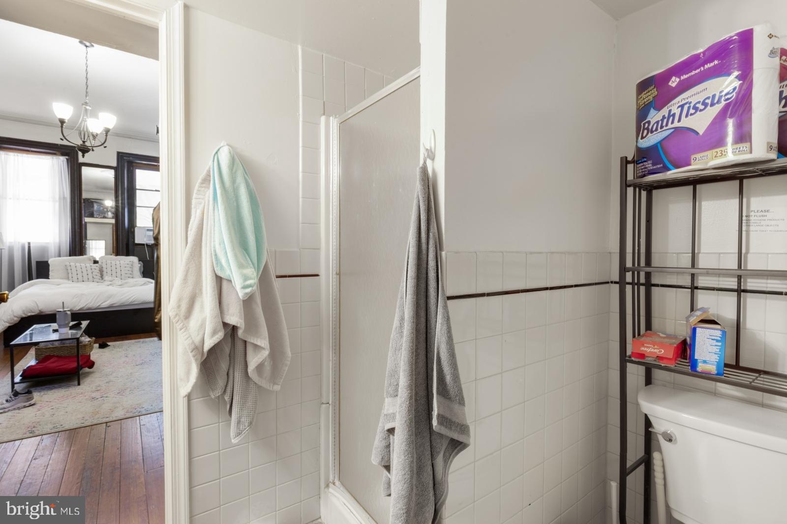 UNIVERSITY CITY - Residential Lease