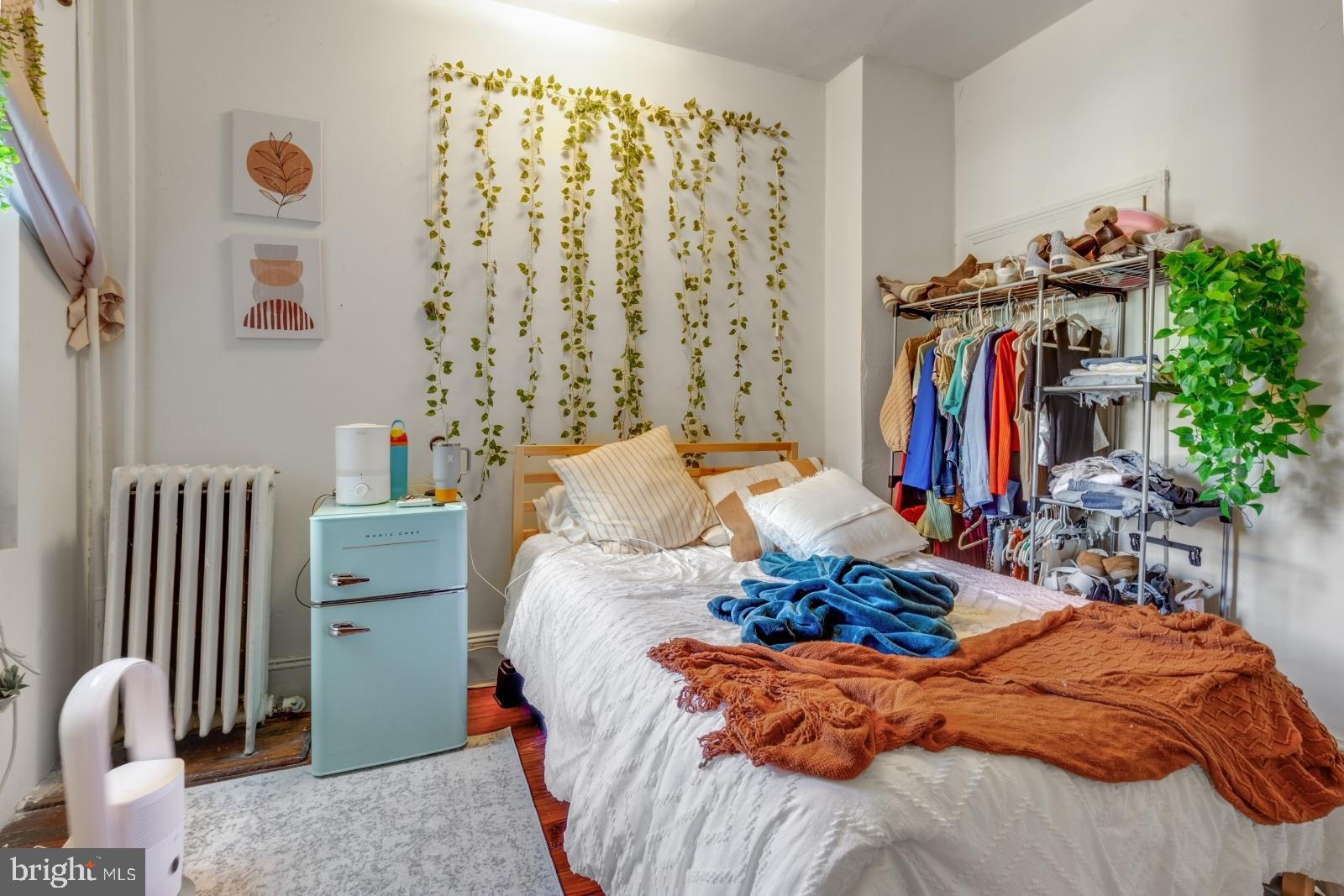 UNIVERSITY CITY - Residential Lease