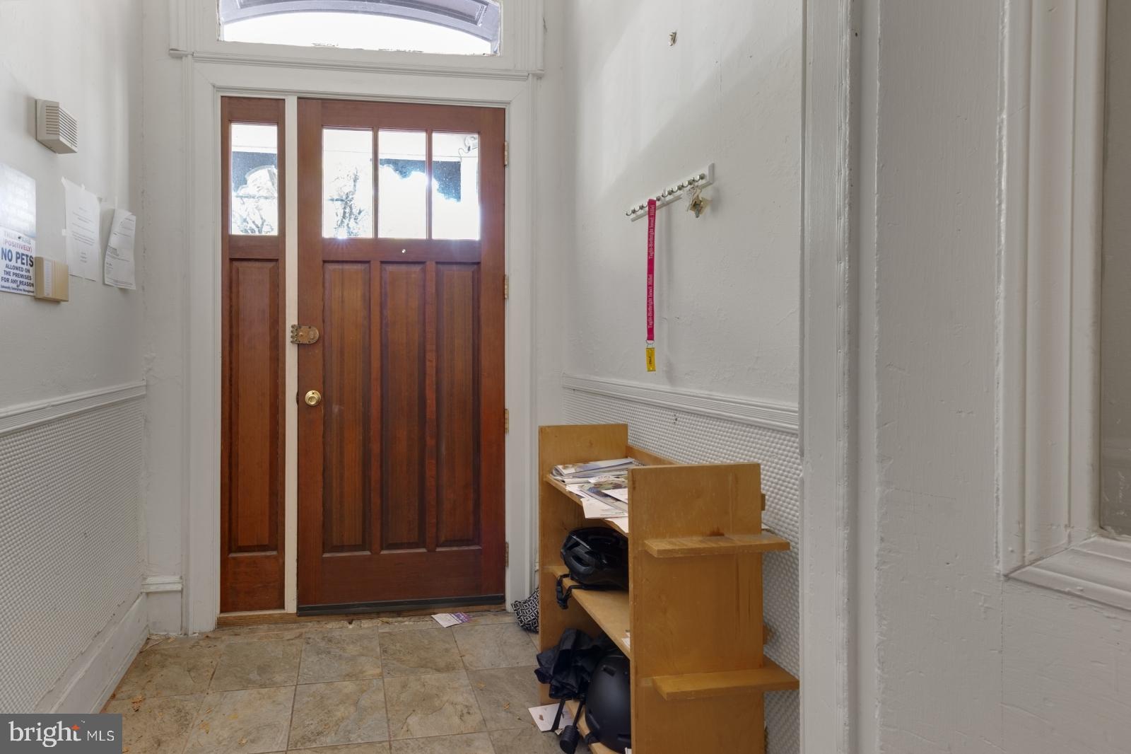 UNIVERSITY CITY - Residential Lease