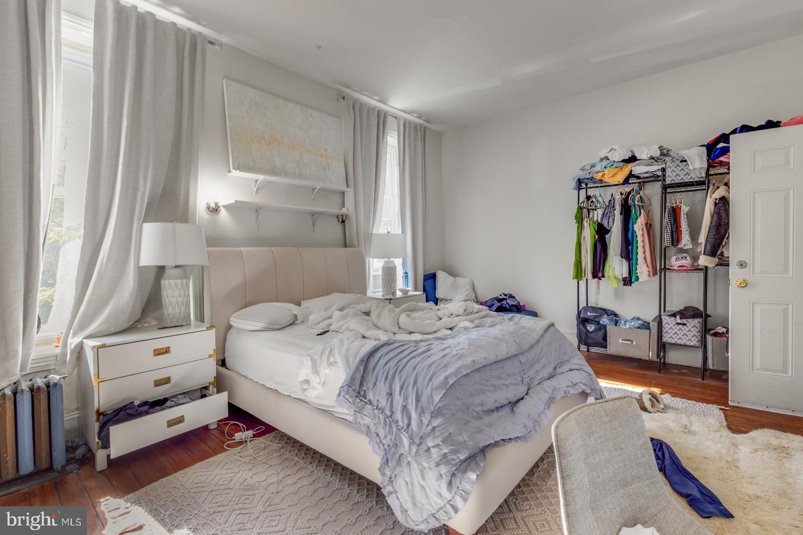 UNIVERSITY CITY - Residential Lease