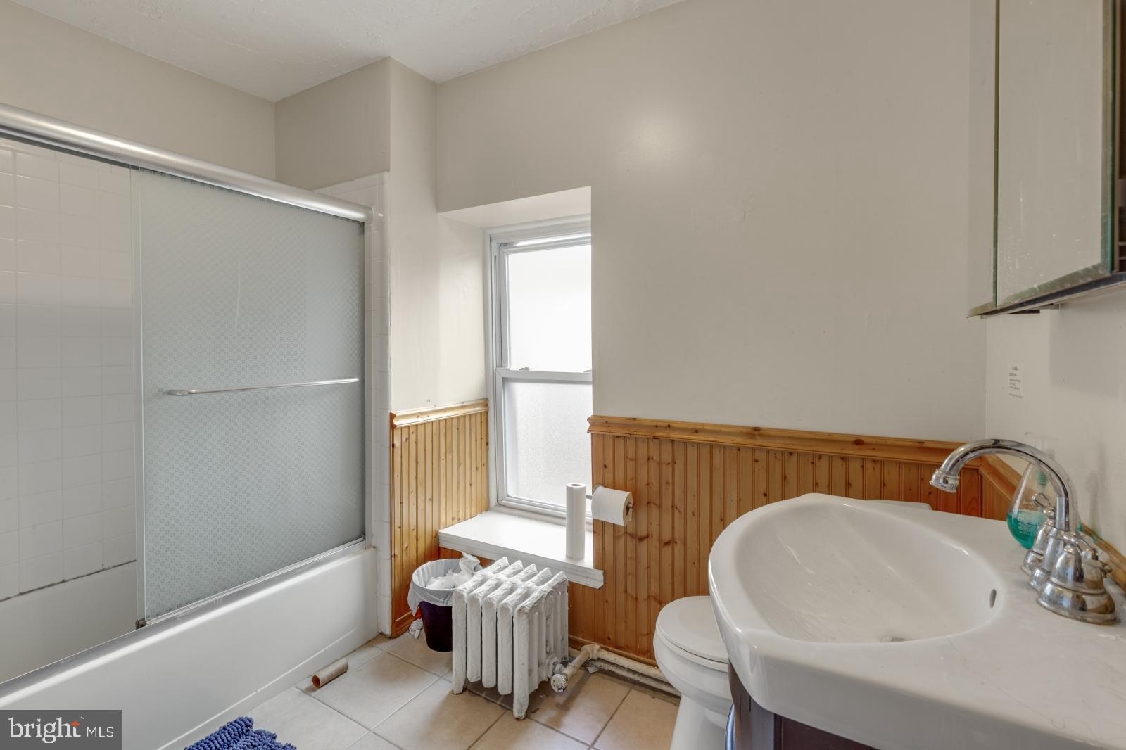 UNIVERSITY CITY - Residential Lease