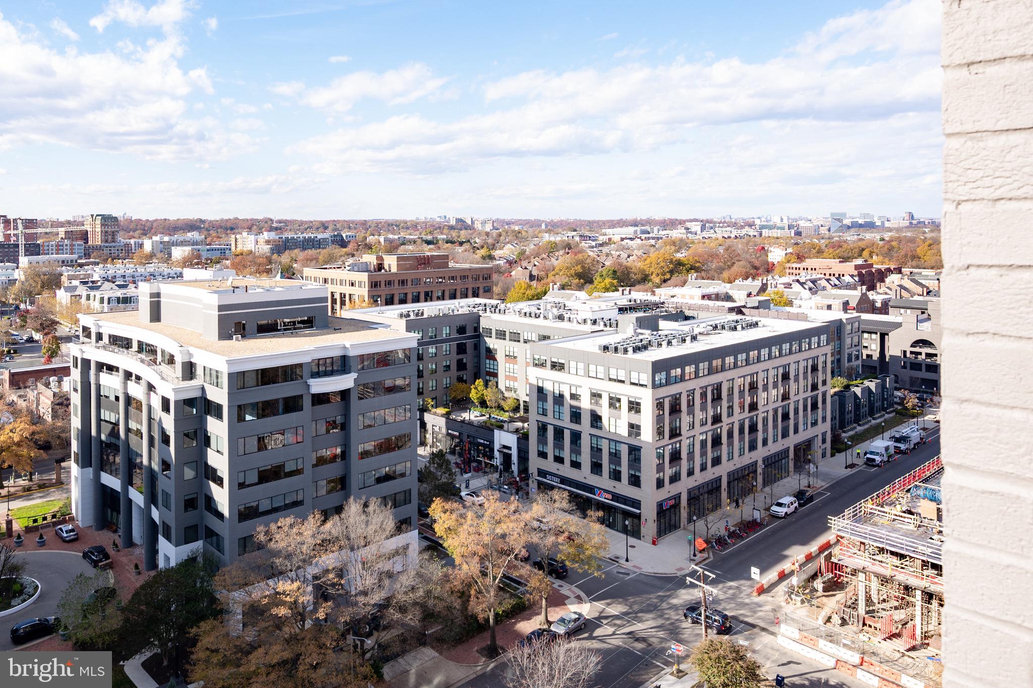 PORT ROYAL CONDOMINIUM - Residential