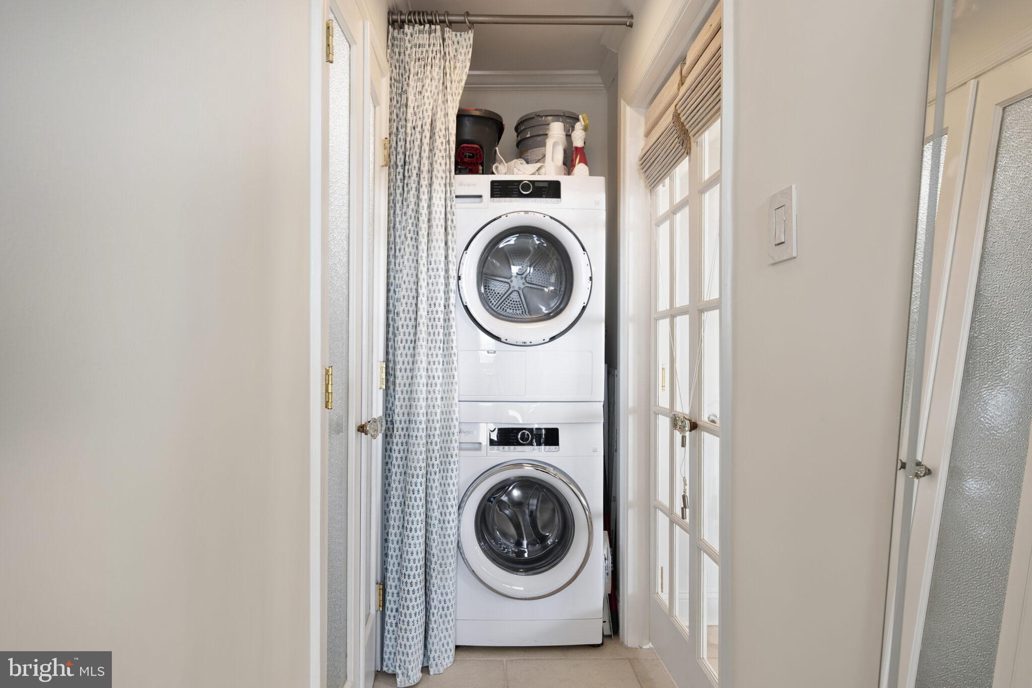 PORT ROYAL CONDOMINIUM - Residential