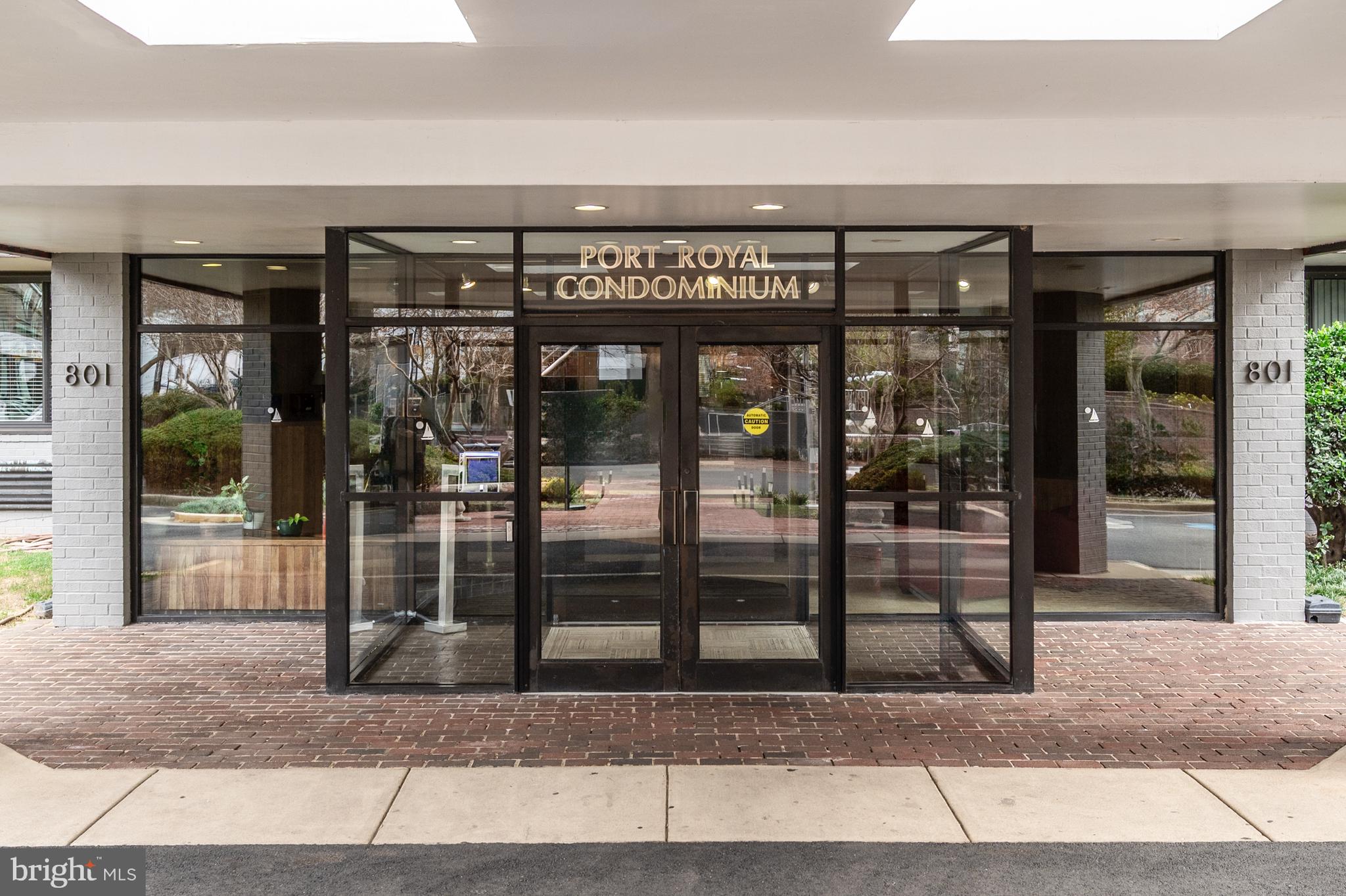 PORT ROYAL CONDOMINIUM - Residential