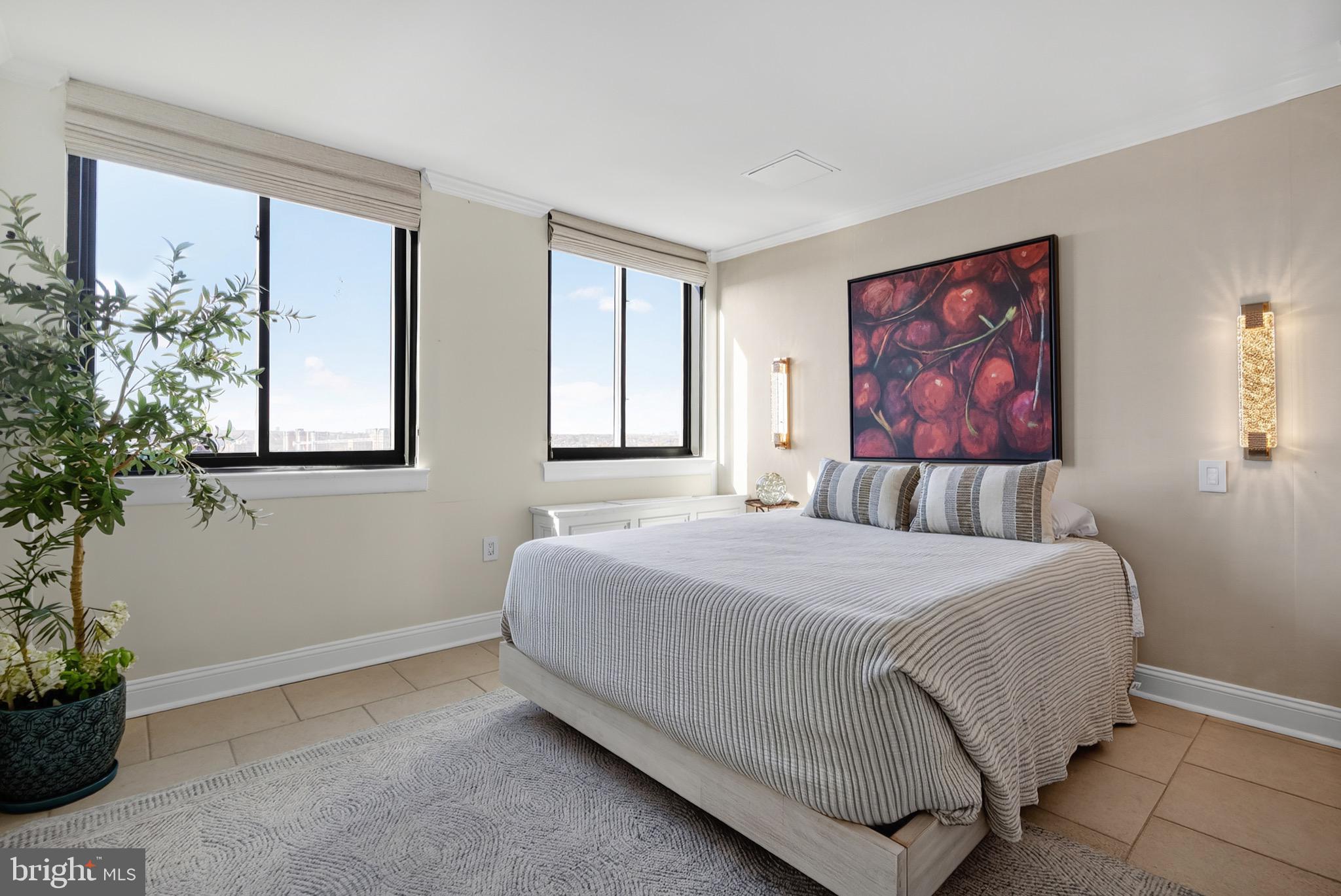 PORT ROYAL CONDOMINIUM - Residential