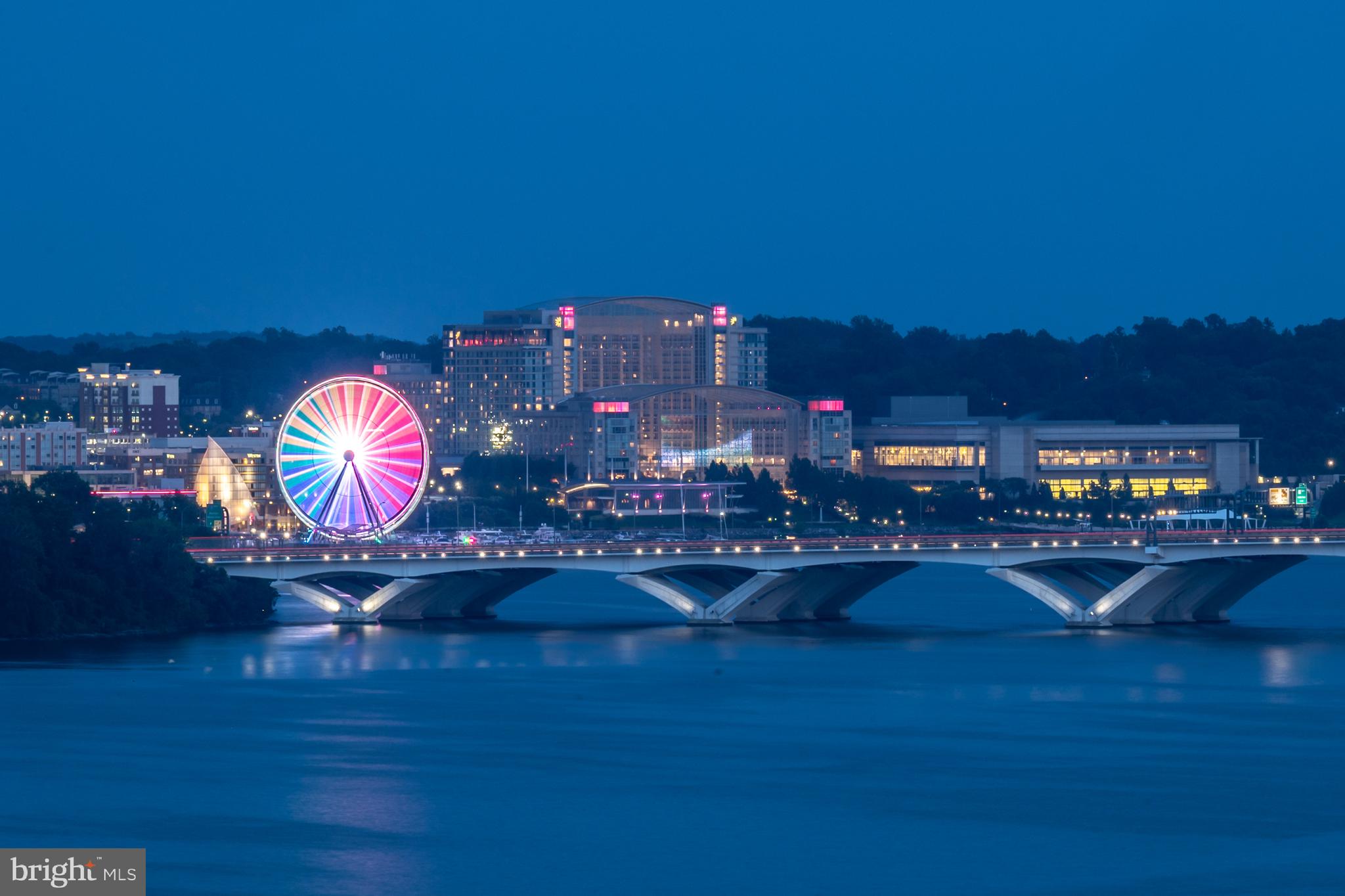 PORT ROYAL CONDOMINIUM - Residential