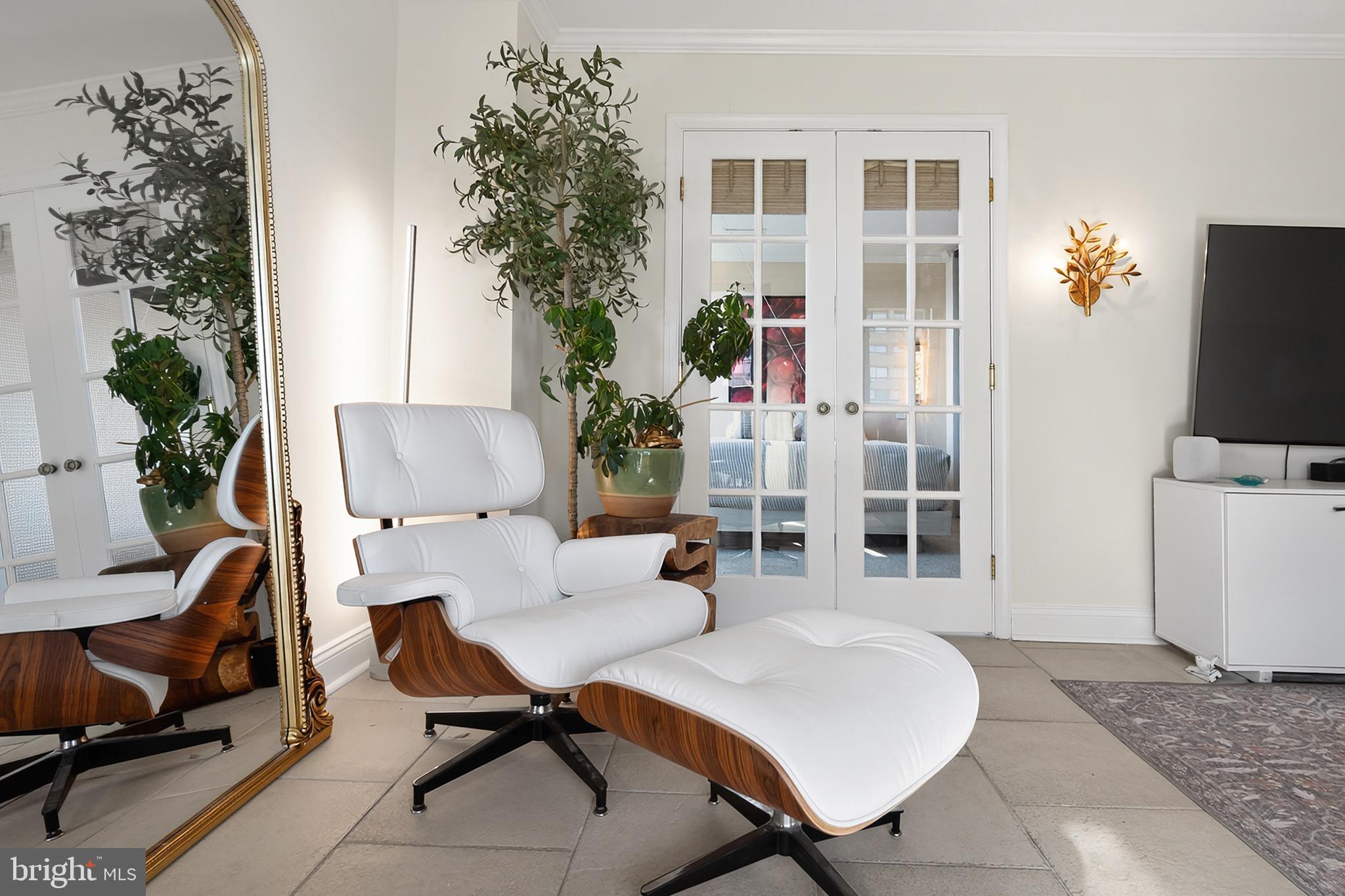 PORT ROYAL CONDOMINIUM - Residential