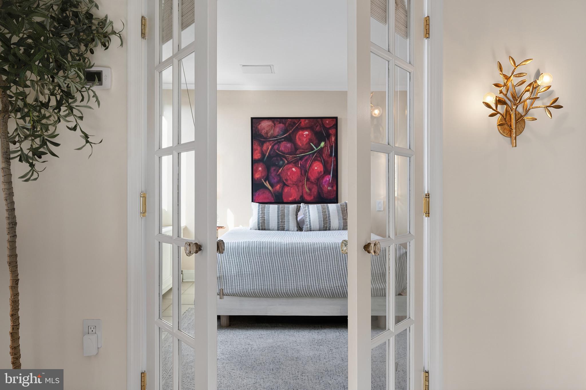 PORT ROYAL CONDOMINIUM - Residential