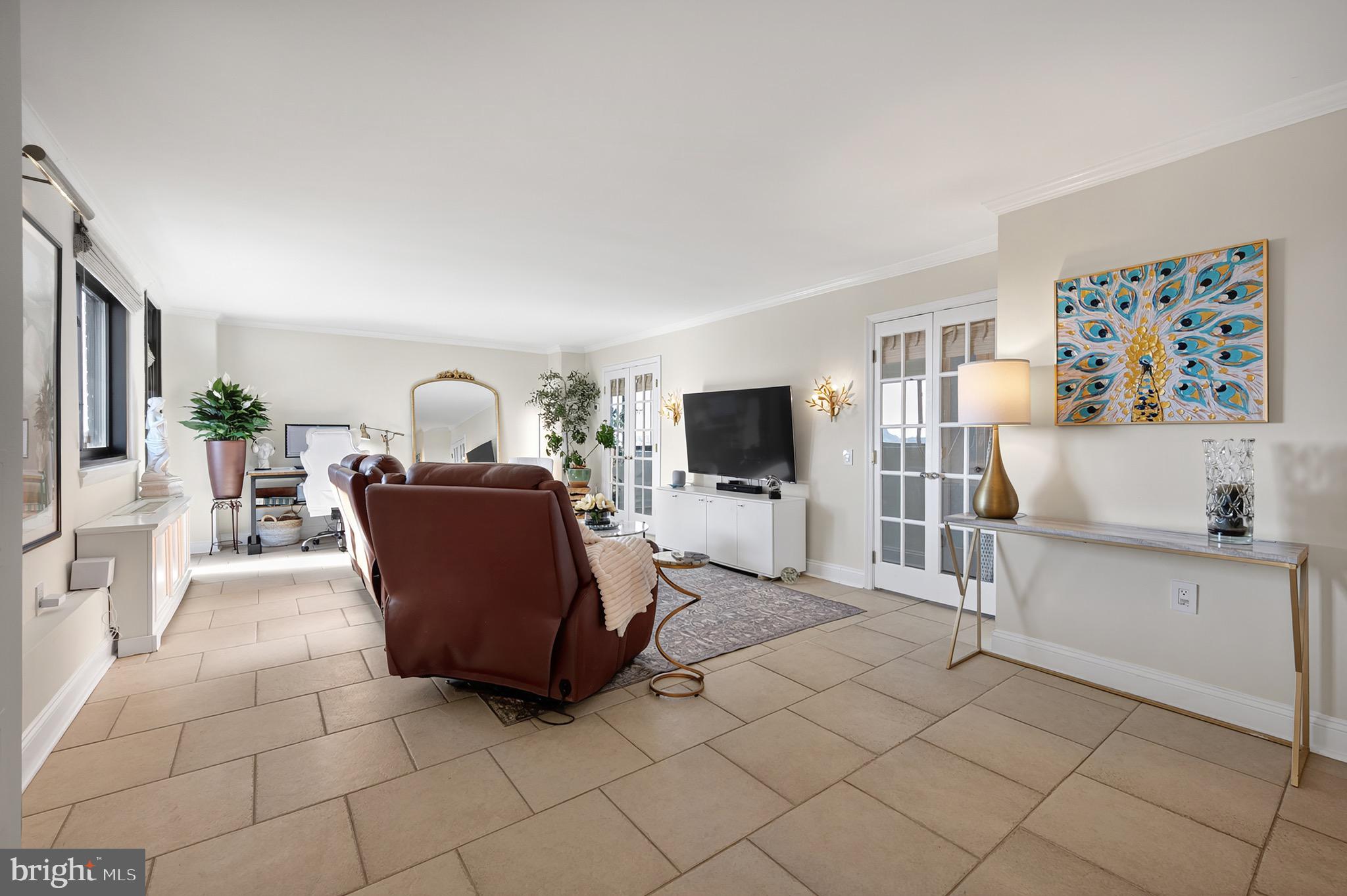 PORT ROYAL CONDOMINIUM - Residential