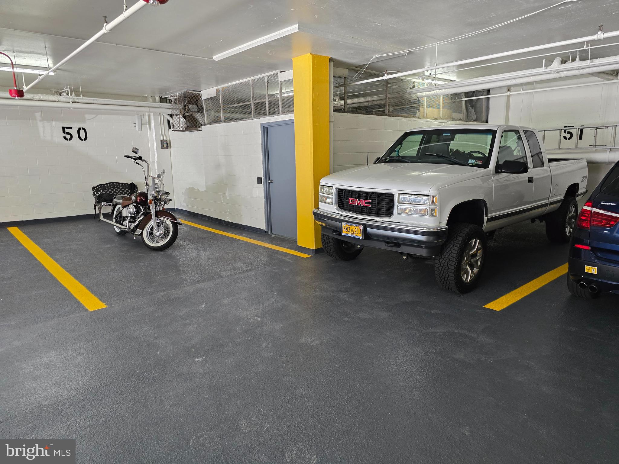 PORT ROYAL CONDOMINIUM - Residential