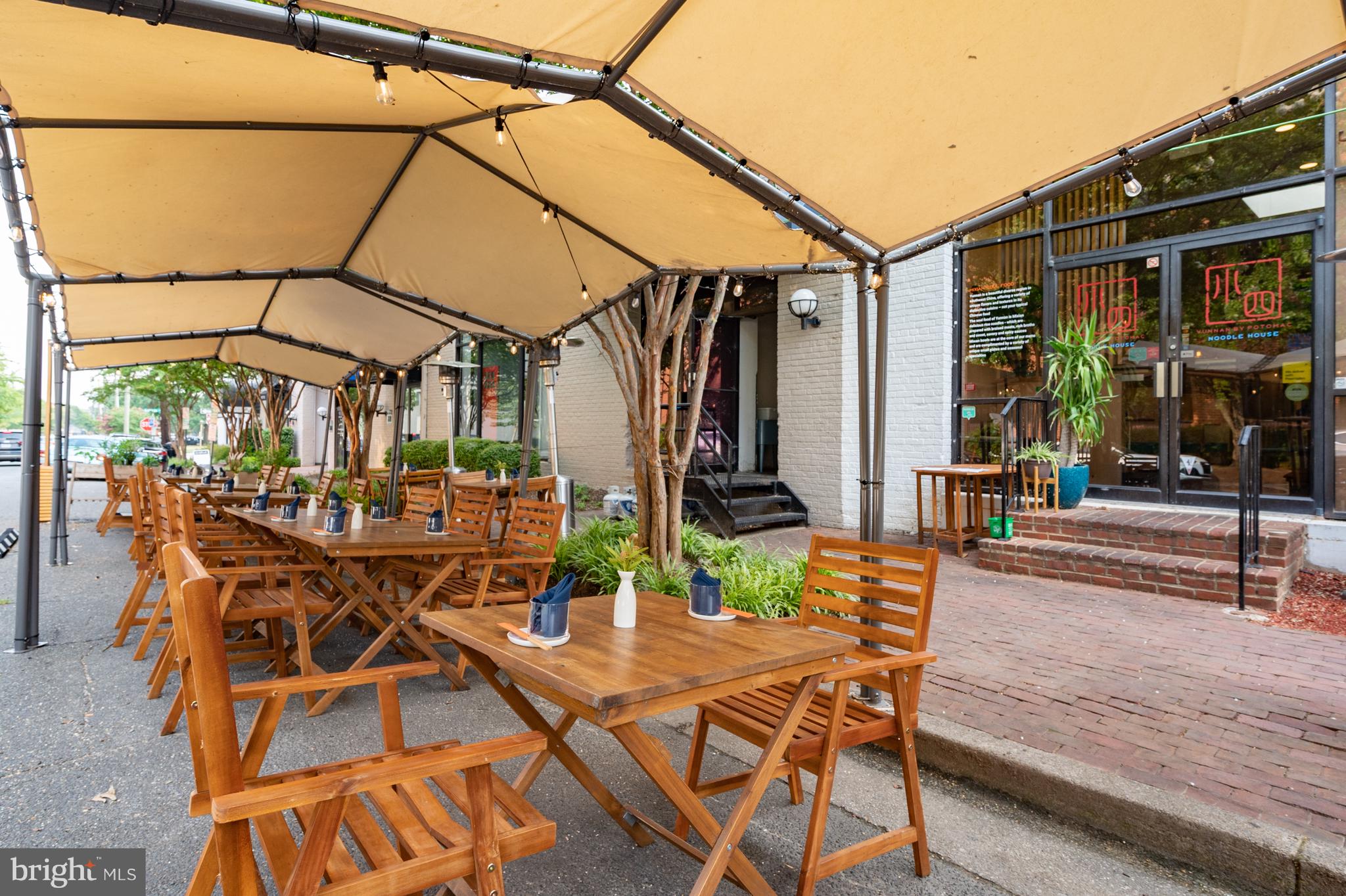 PORT ROYAL CONDOMINIUM - Residential