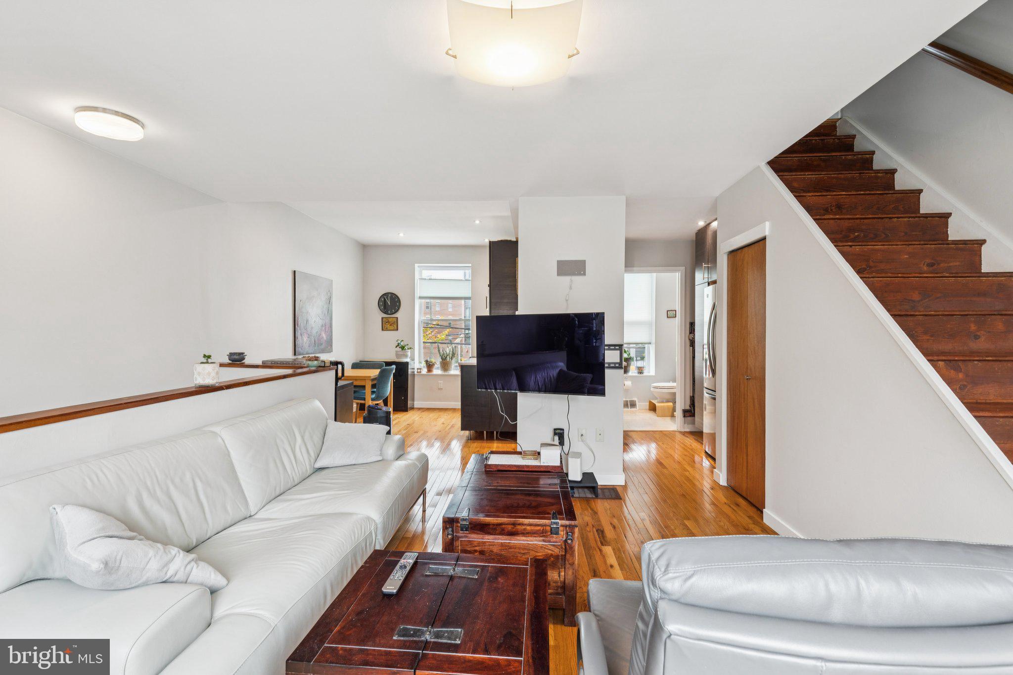 2305 GRAYS FERRY AVENUE