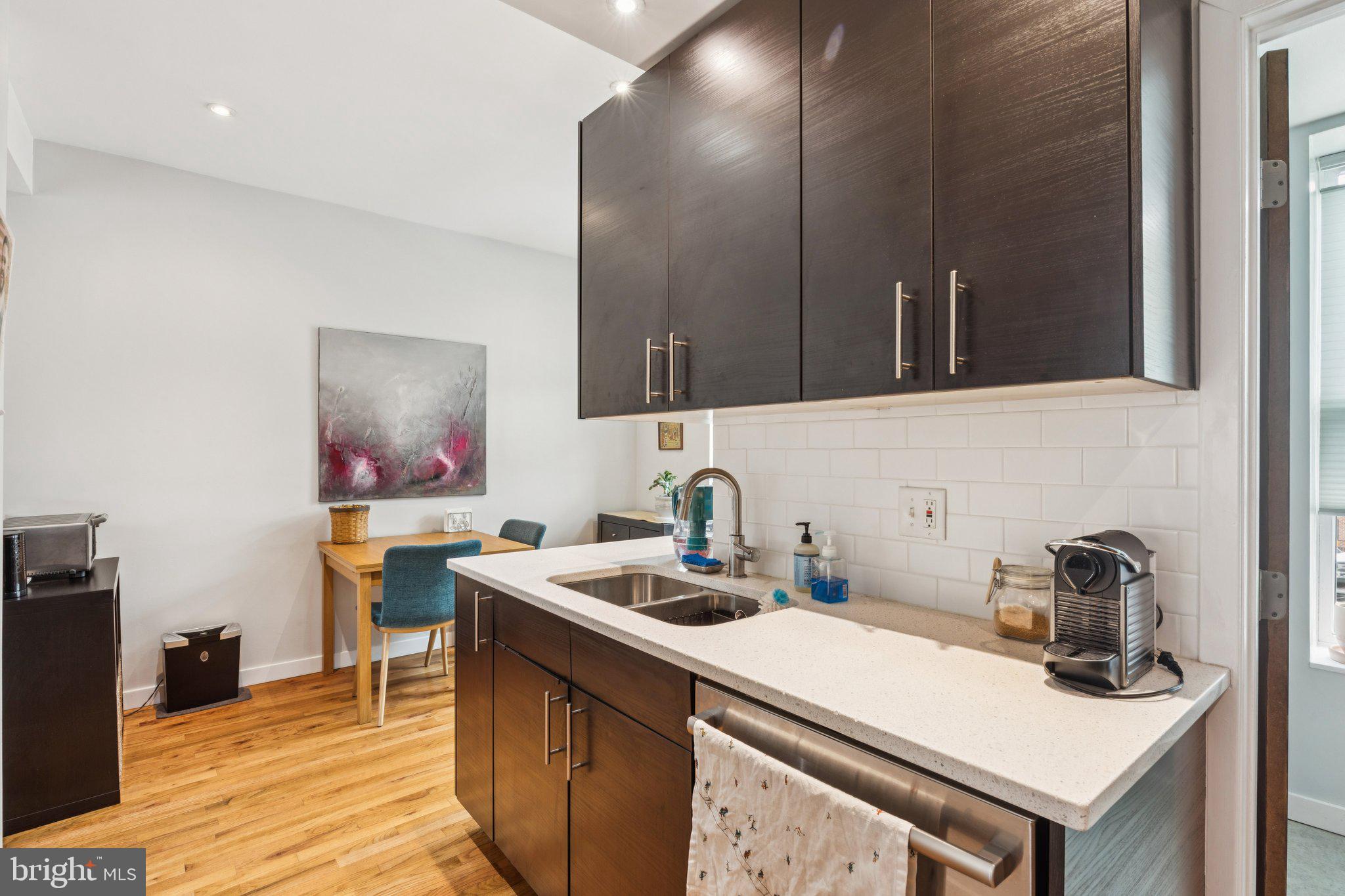 GRADUATE HOSPITAL - Residential