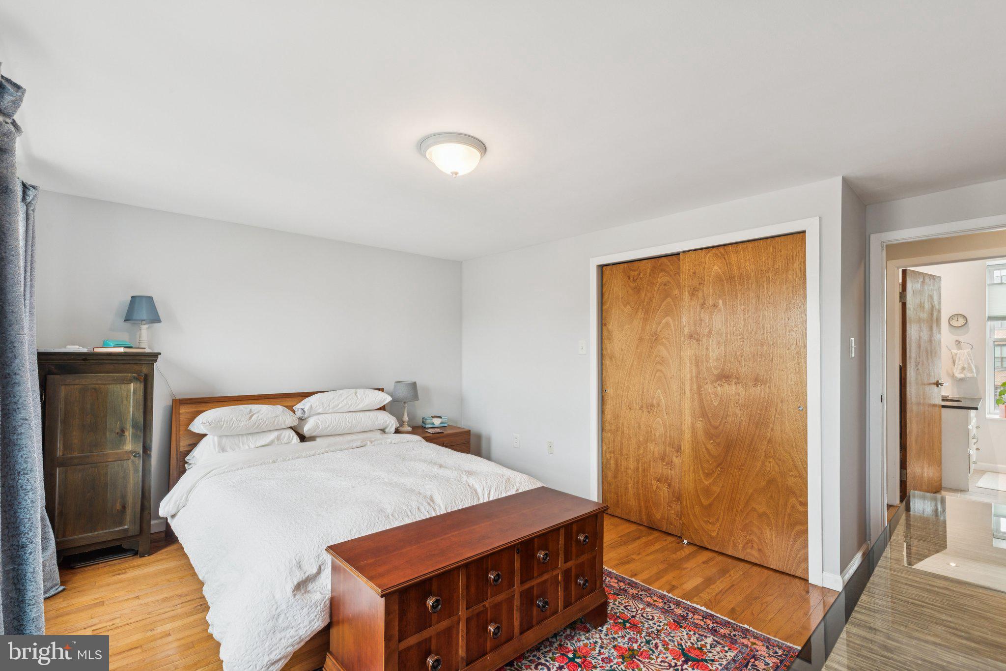 GRADUATE HOSPITAL - Residential