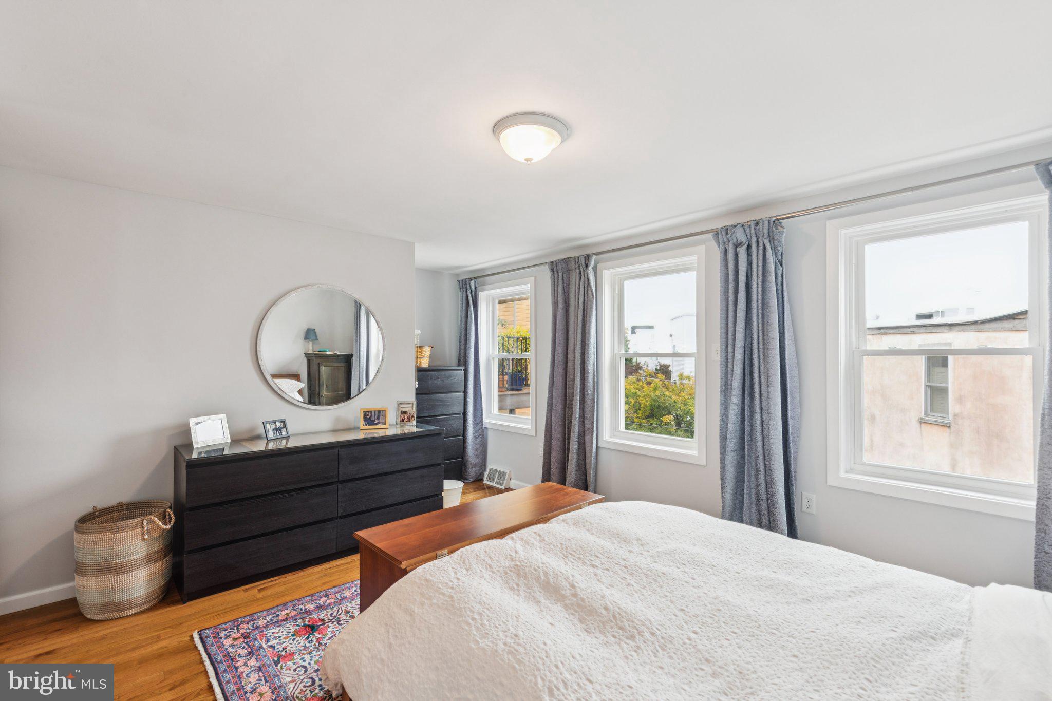 GRADUATE HOSPITAL - Residential