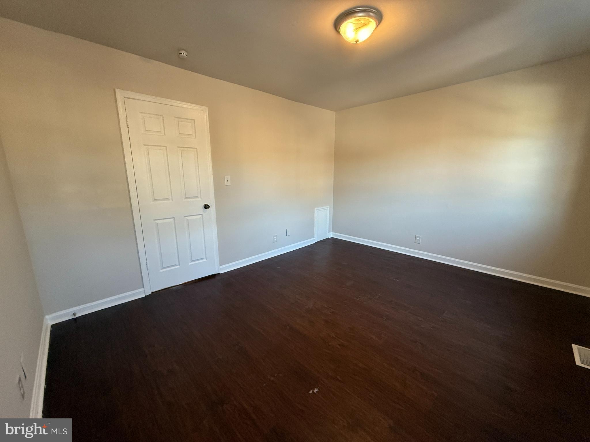 OLDE GREENWICH - Residential Lease