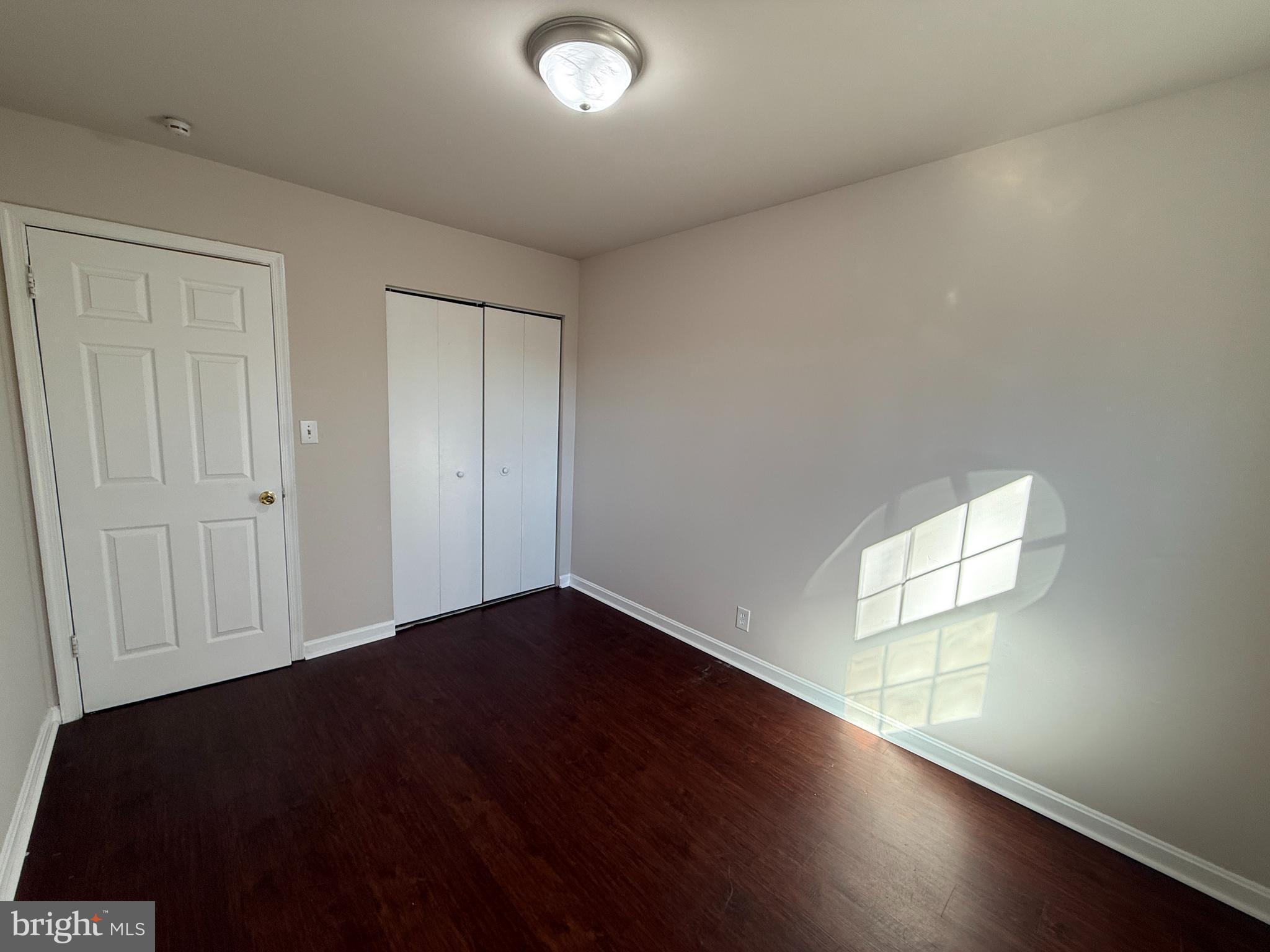 OLDE GREENWICH - Residential Lease