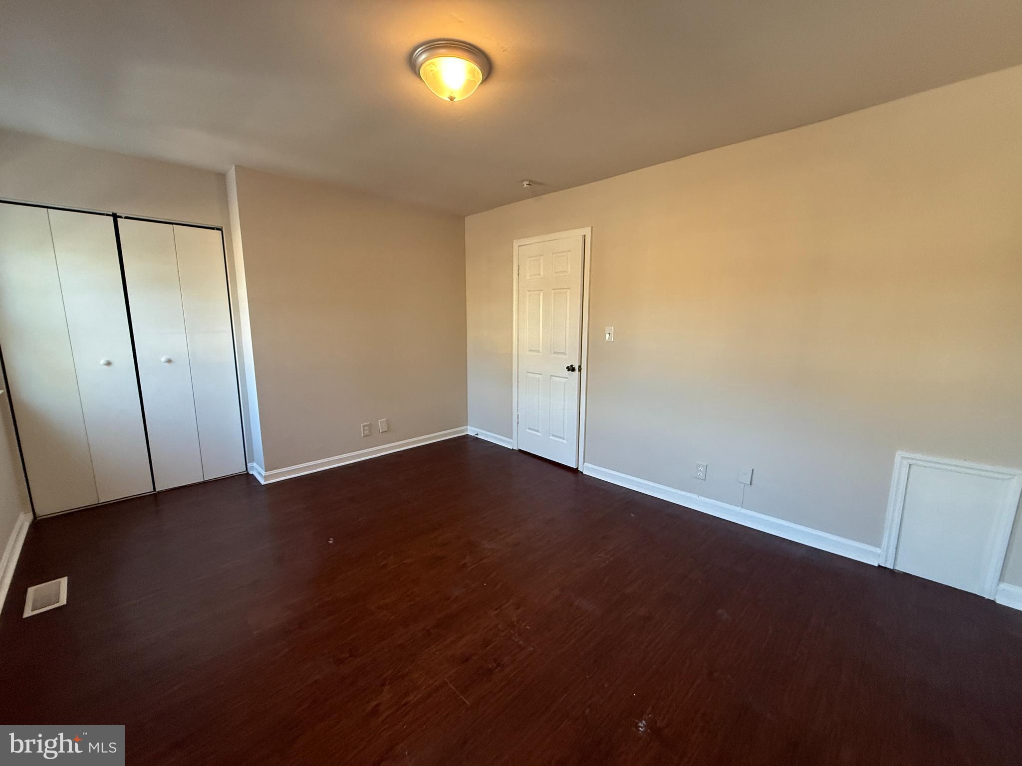 OLDE GREENWICH - Residential Lease