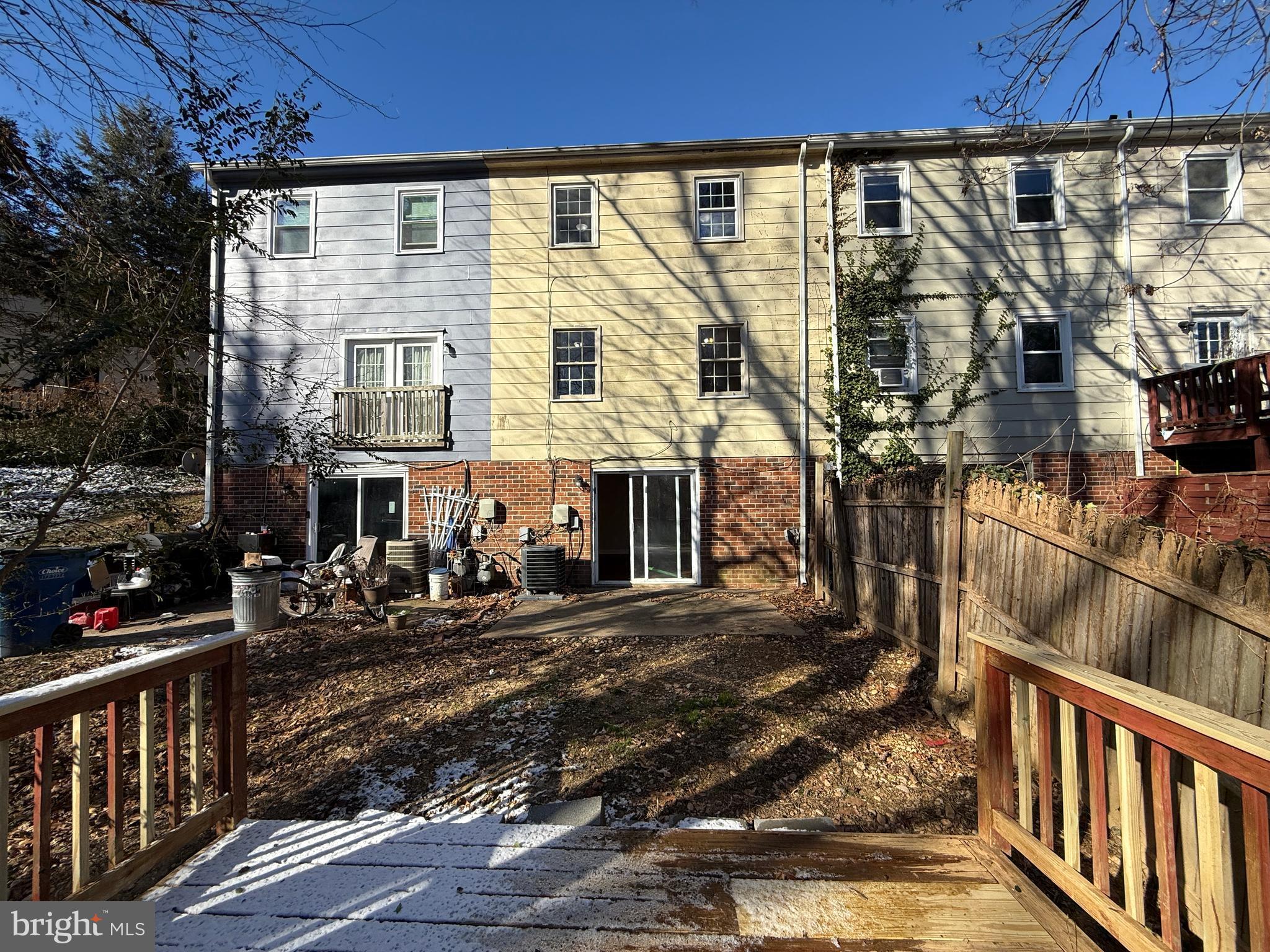 OLDE GREENWICH - Residential Lease