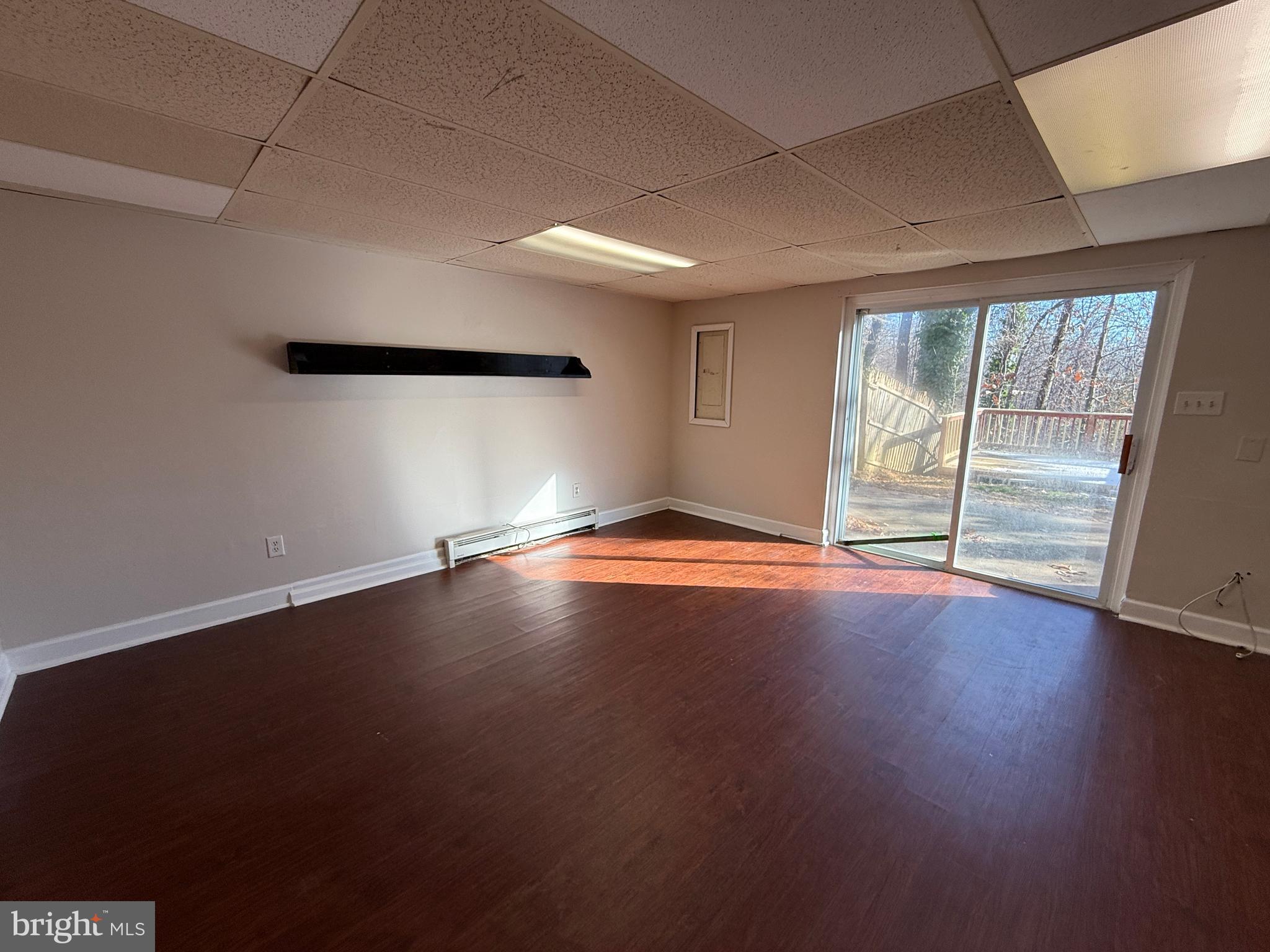 OLDE GREENWICH - Residential Lease