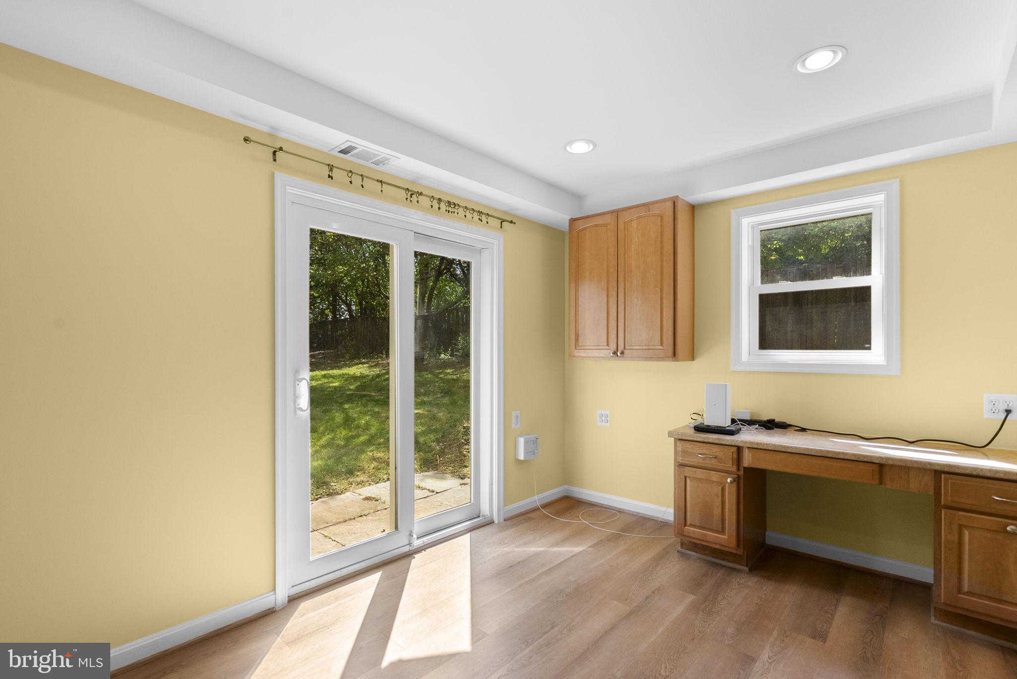 WASHINGTONIAN VILLAGE - Residential