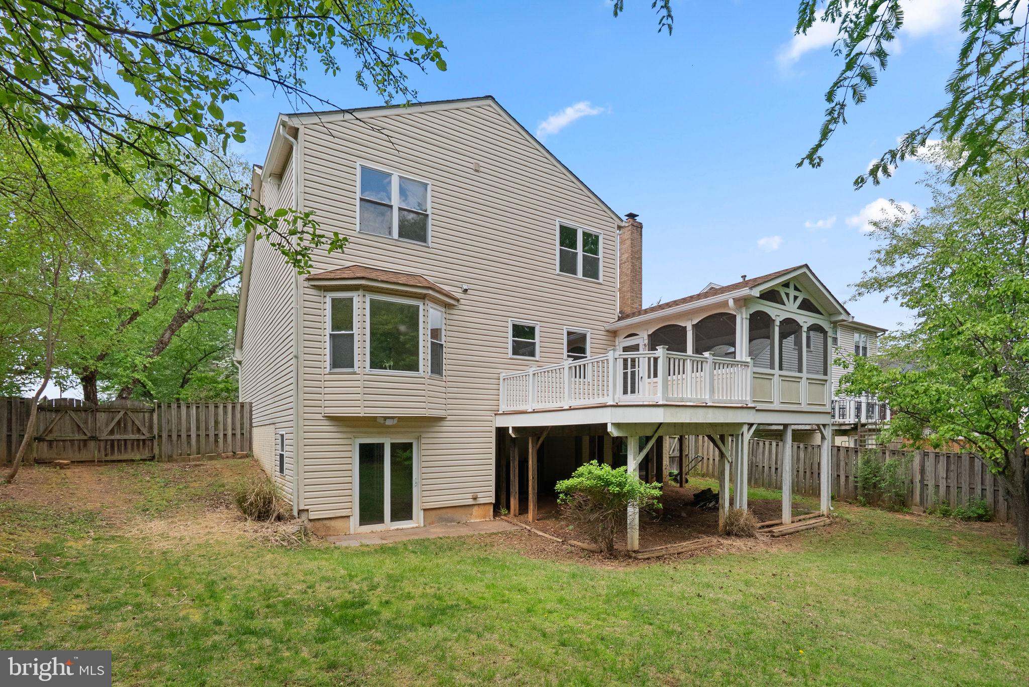 WASHINGTONIAN VILLAGE - Residential