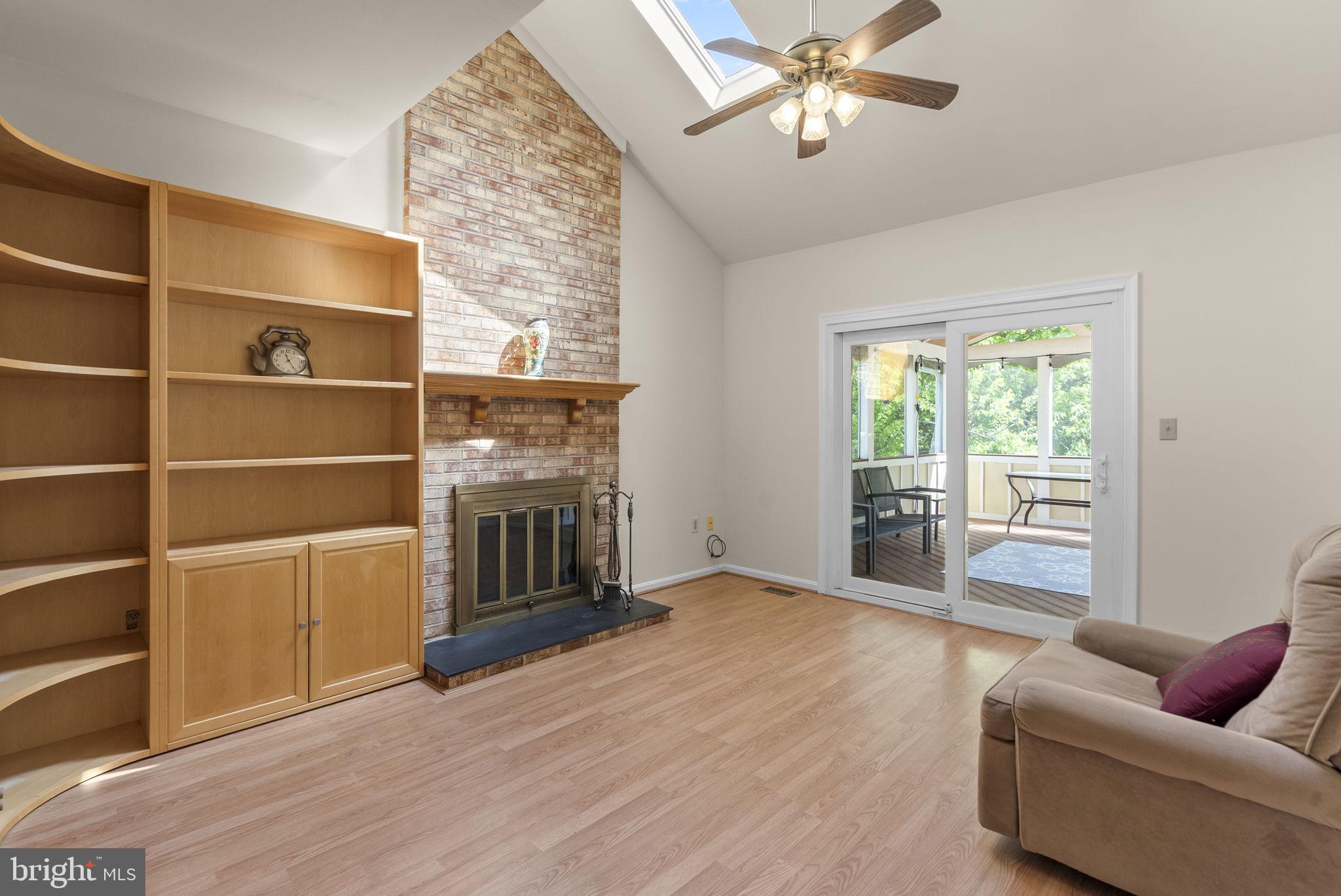 WASHINGTONIAN VILLAGE - Residential