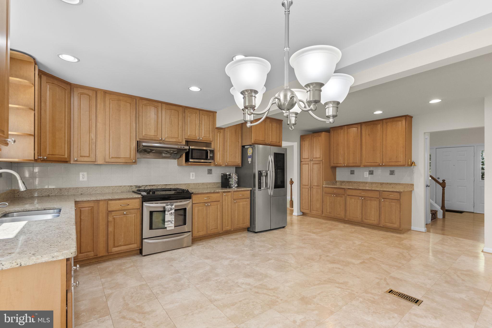 WASHINGTONIAN VILLAGE - Residential