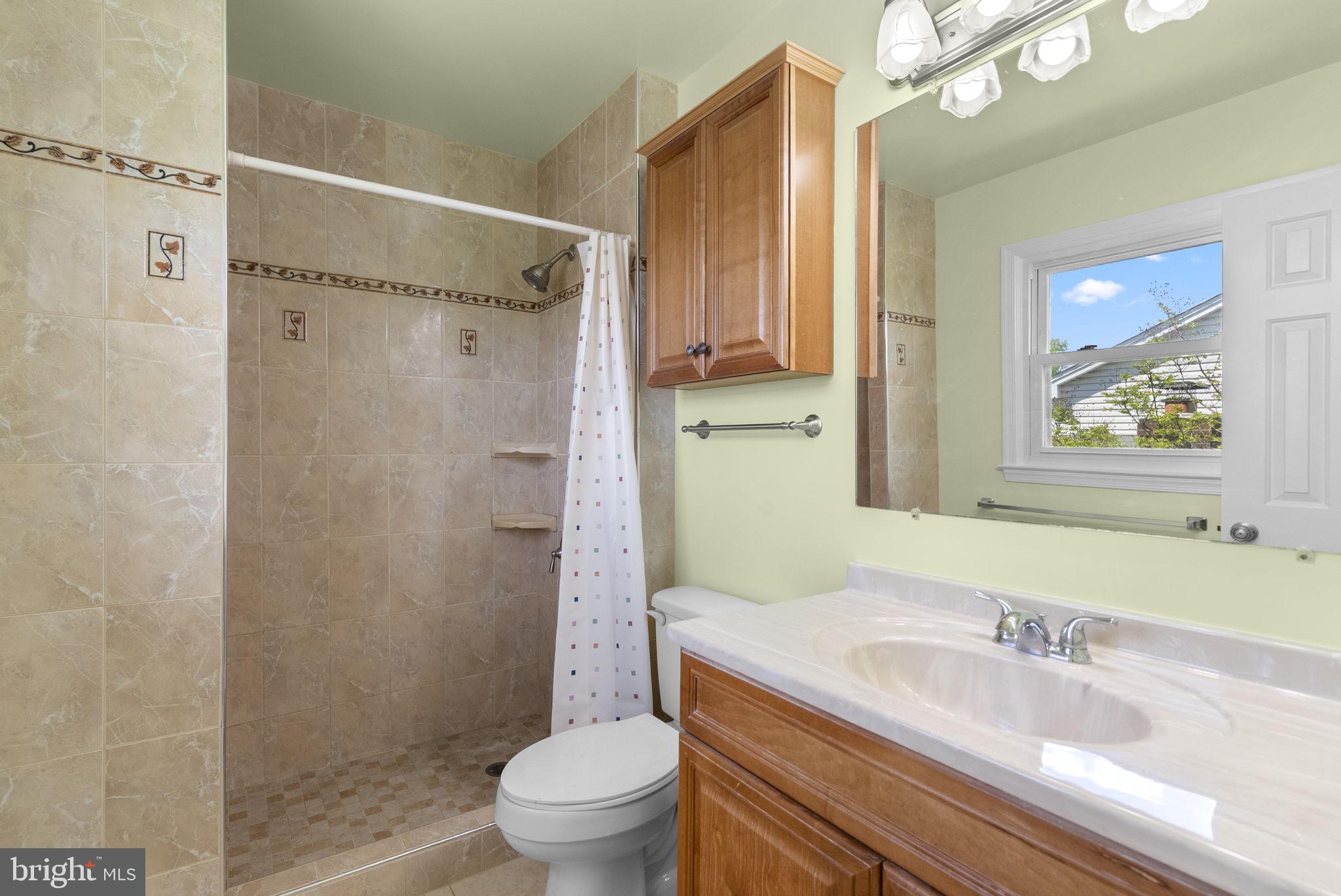 WASHINGTONIAN VILLAGE - Residential