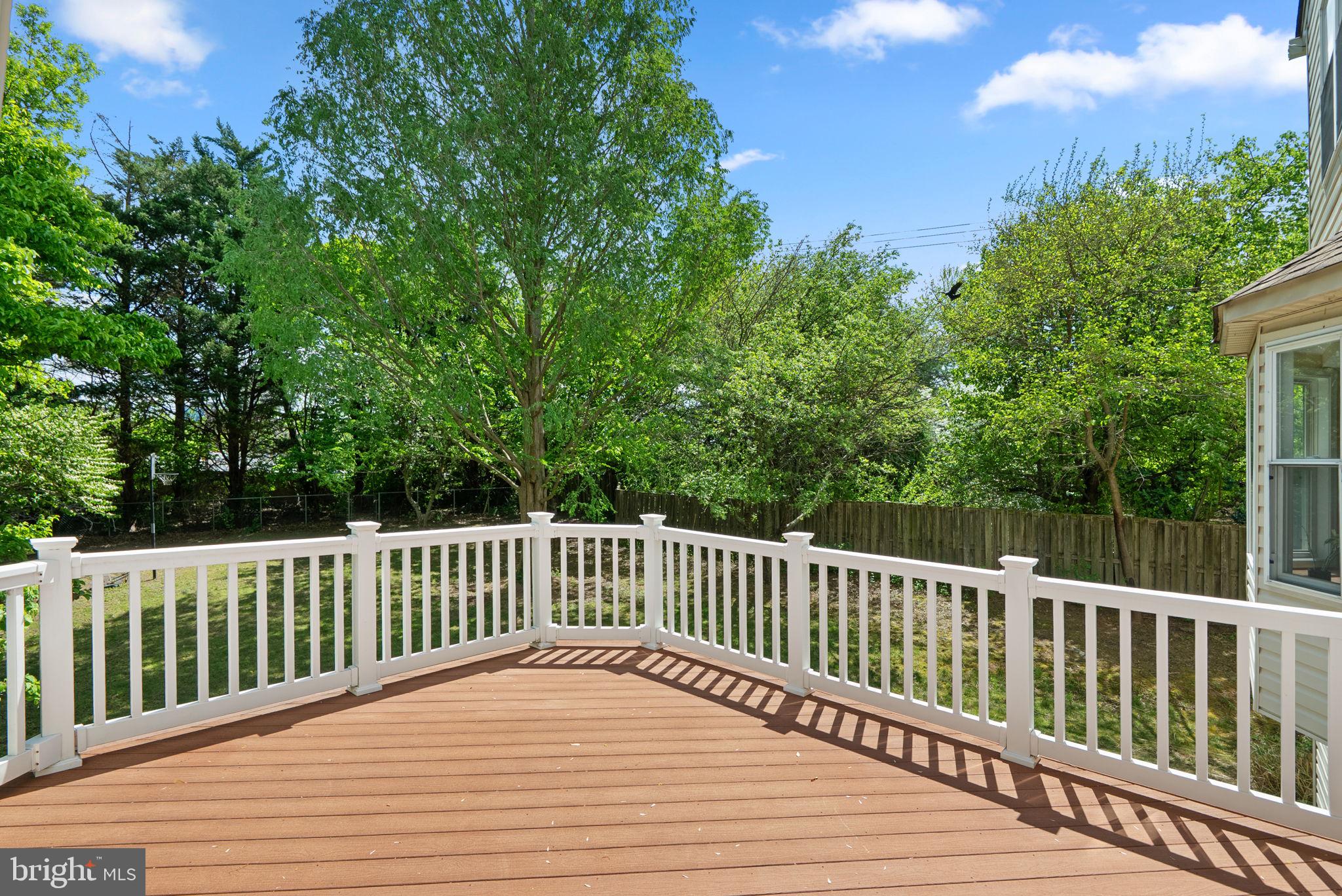 WASHINGTONIAN VILLAGE - Residential