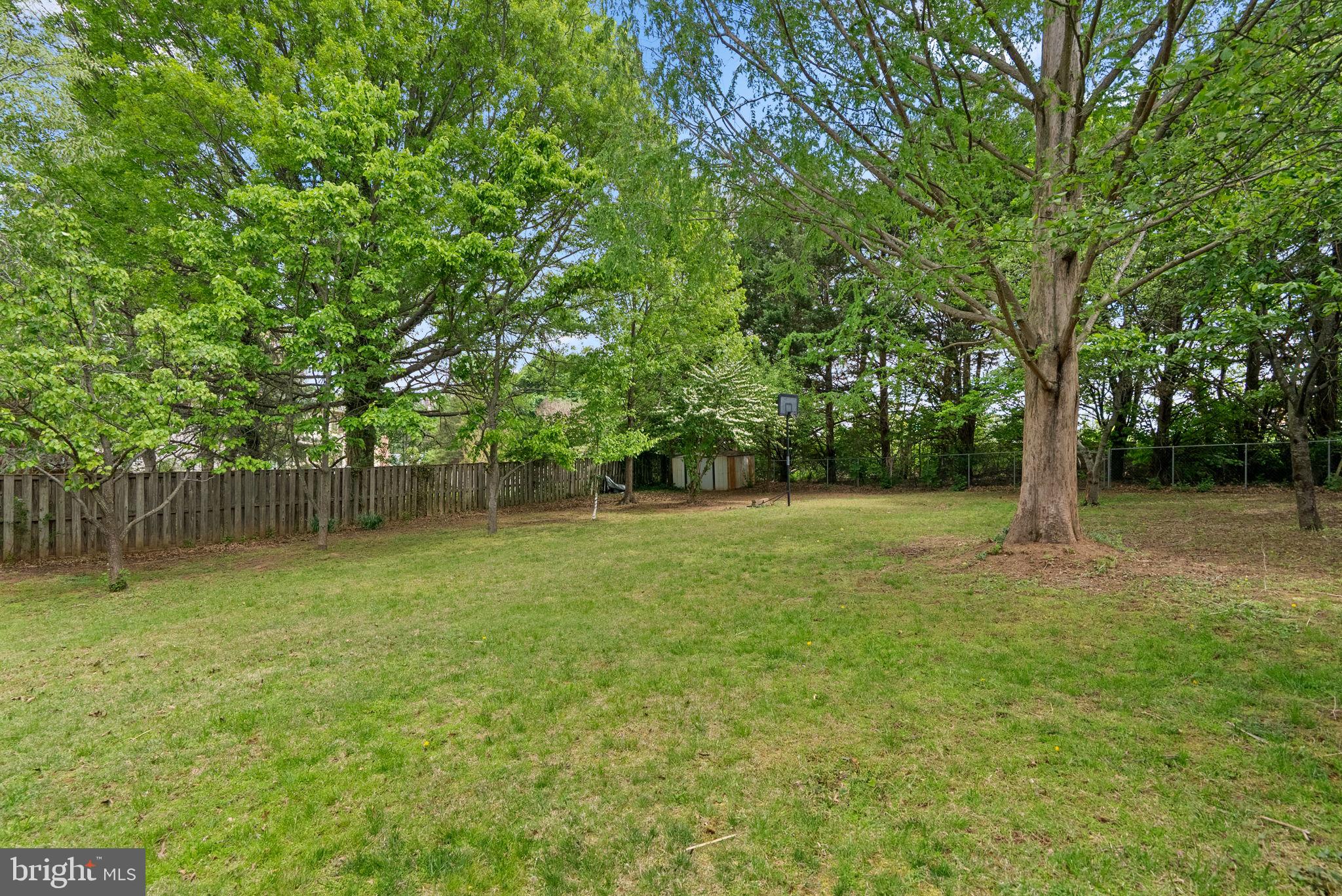 WASHINGTONIAN VILLAGE - Residential