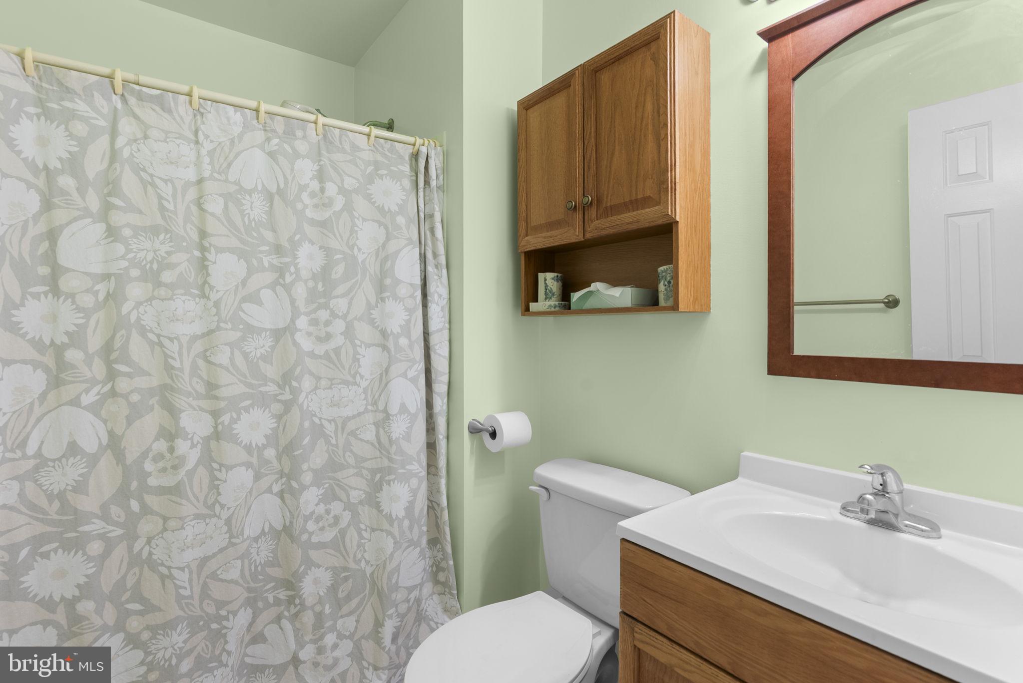 WASHINGTONIAN VILLAGE - Residential