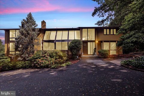 125 GRANDVIEW BOULEVARD READING PA 19609