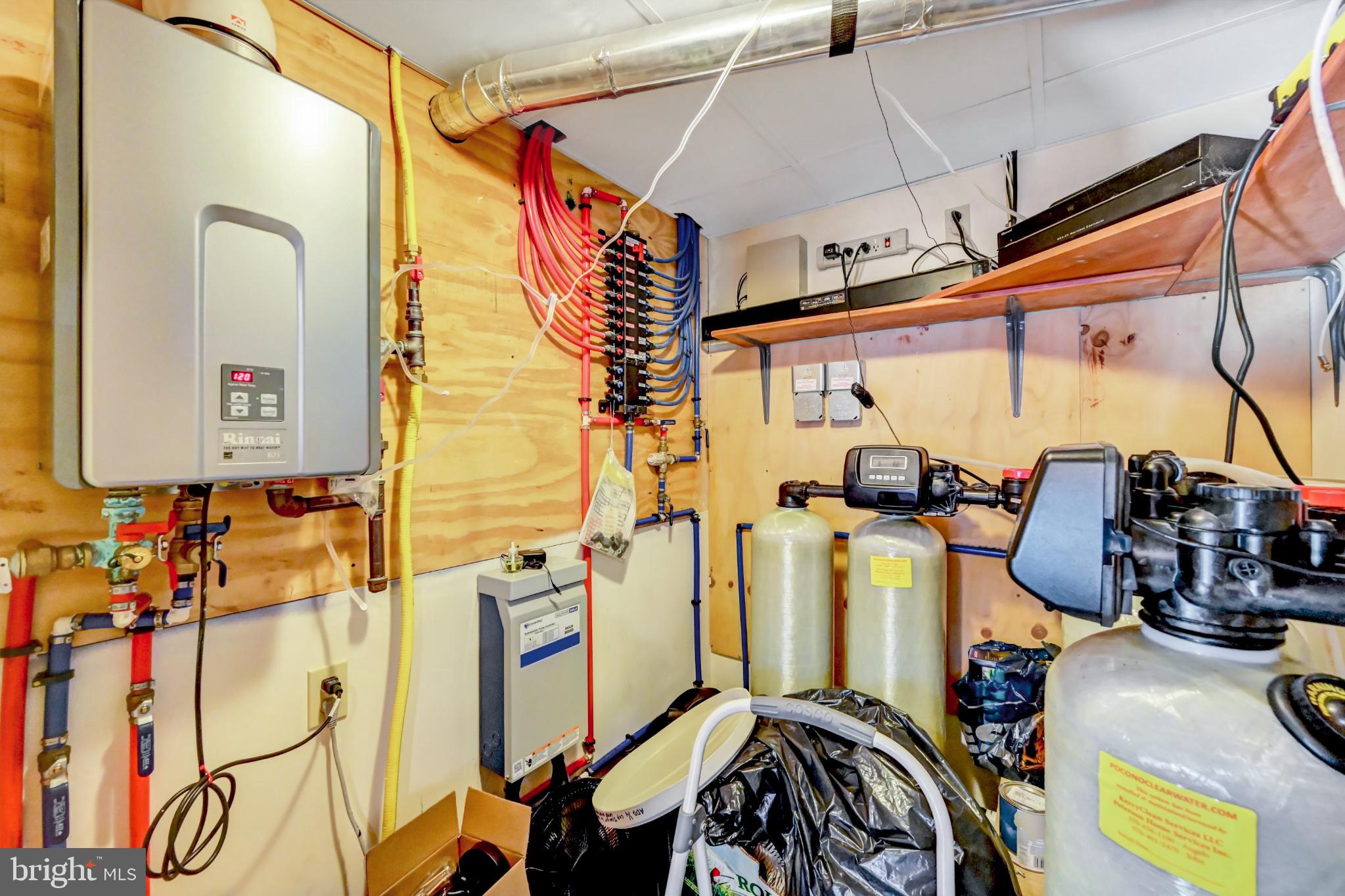 LAKE HARMONY ESTATES - Residential