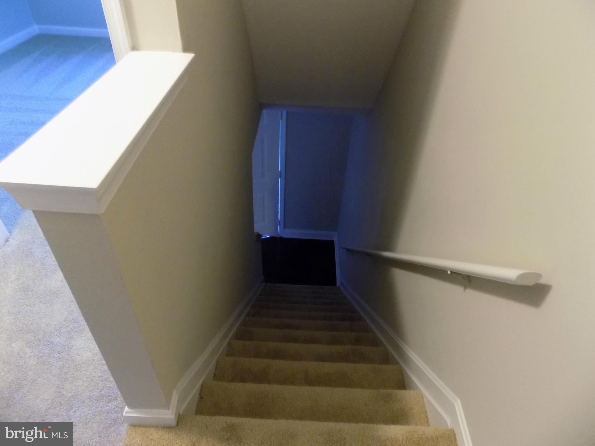 WHISPERING WOODS - Residential