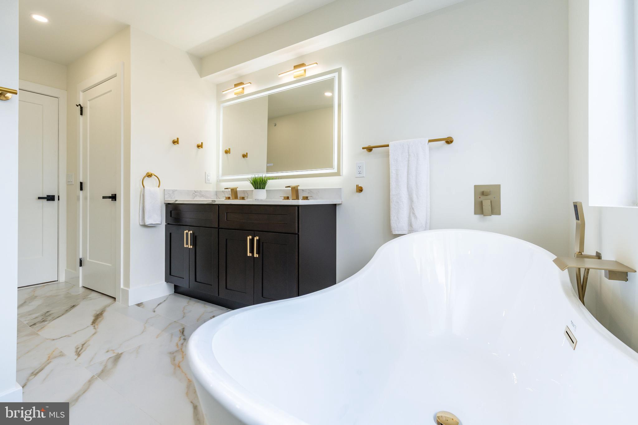 OLDE RICHMOND - Residential