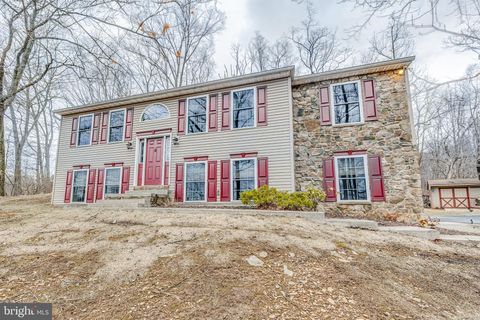 Photo of 1000 Woodland Dr, QUARRYVILLE, PA 17566 (MLS # PALA2065324)