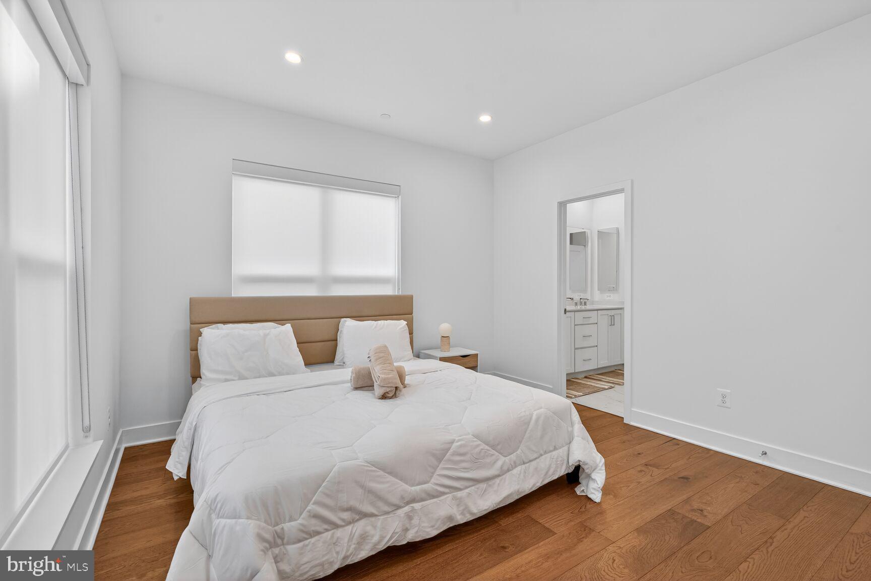 WESTBARD SQUARE - Residential