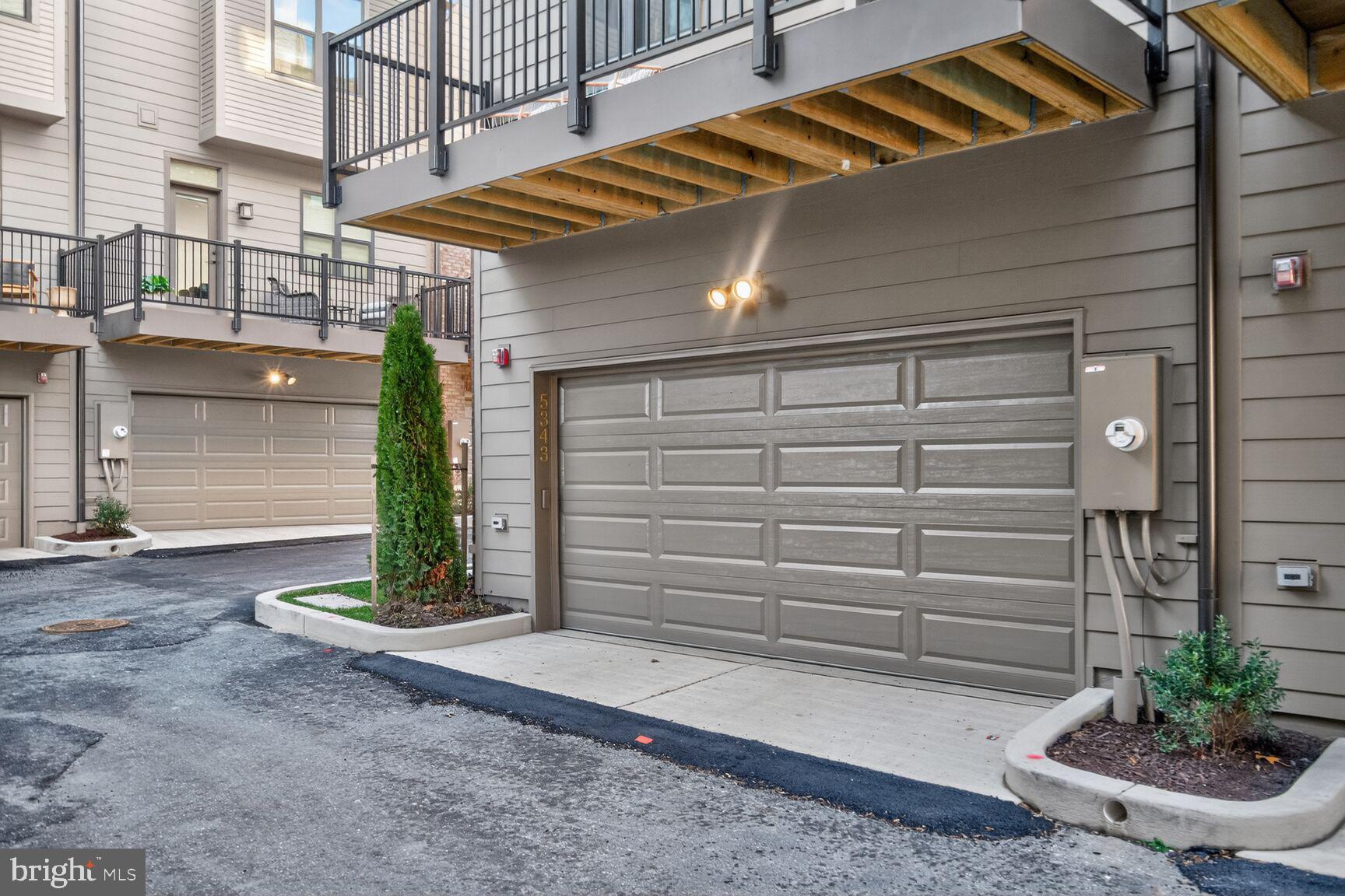 WESTBARD SQUARE - Residential