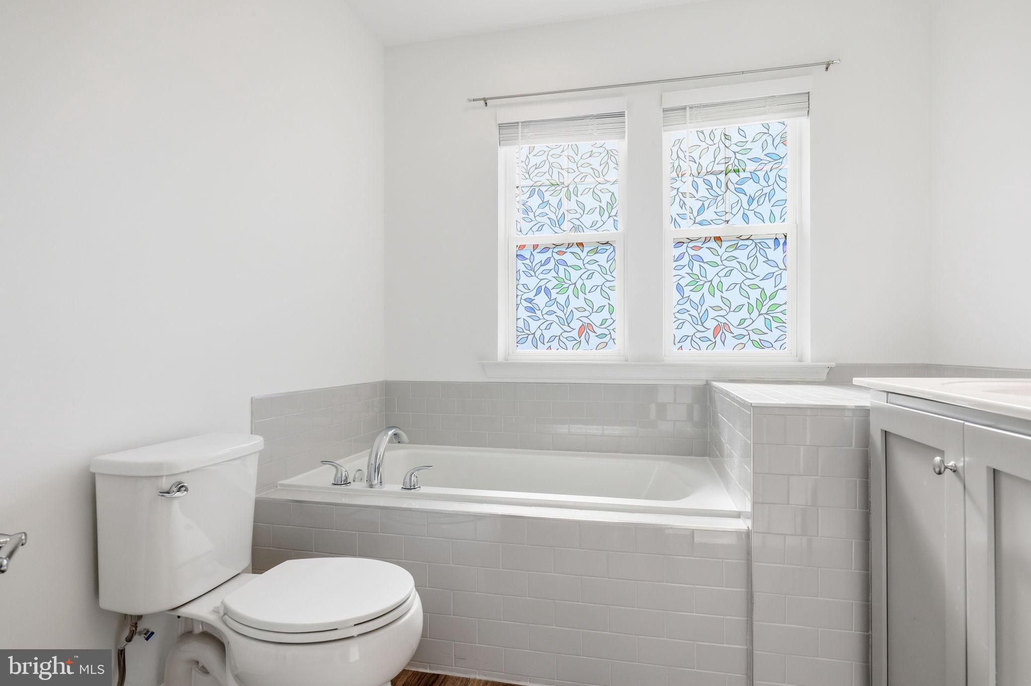 MCCAULEY CROSSING - Residential Lease