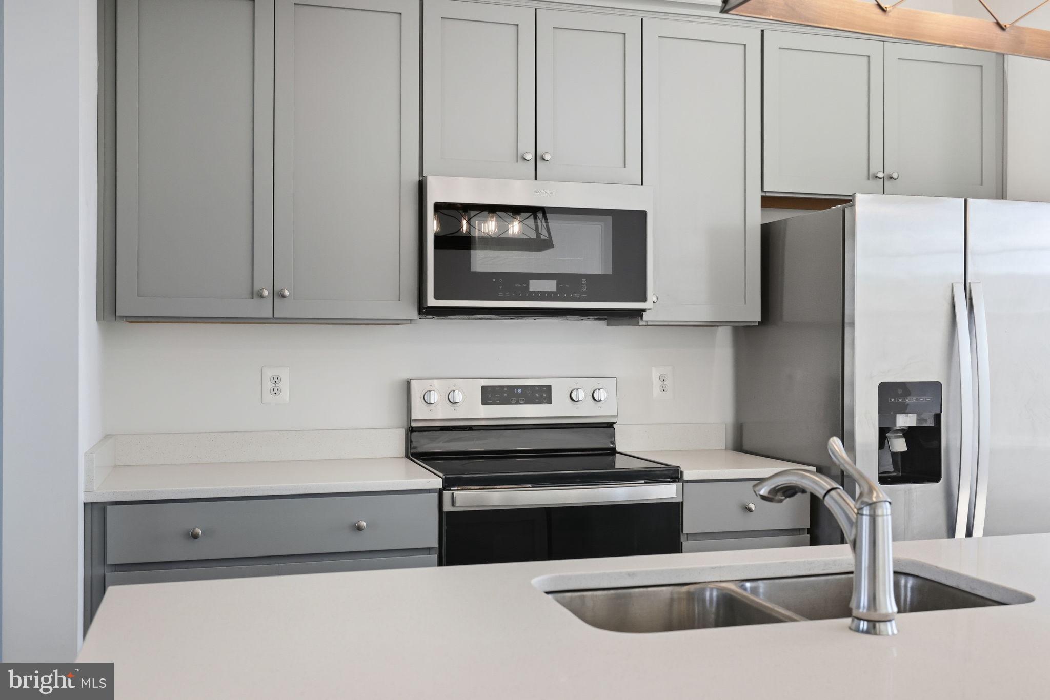 MCCAULEY CROSSING - Residential Lease