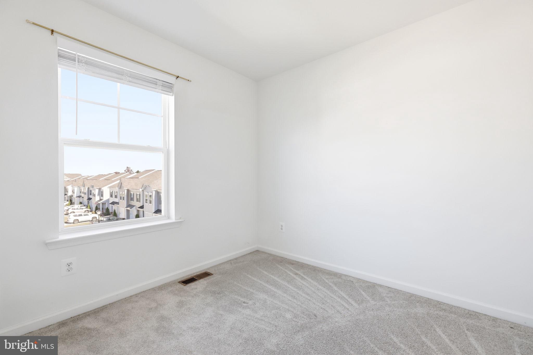 MCCAULEY CROSSING - Residential Lease