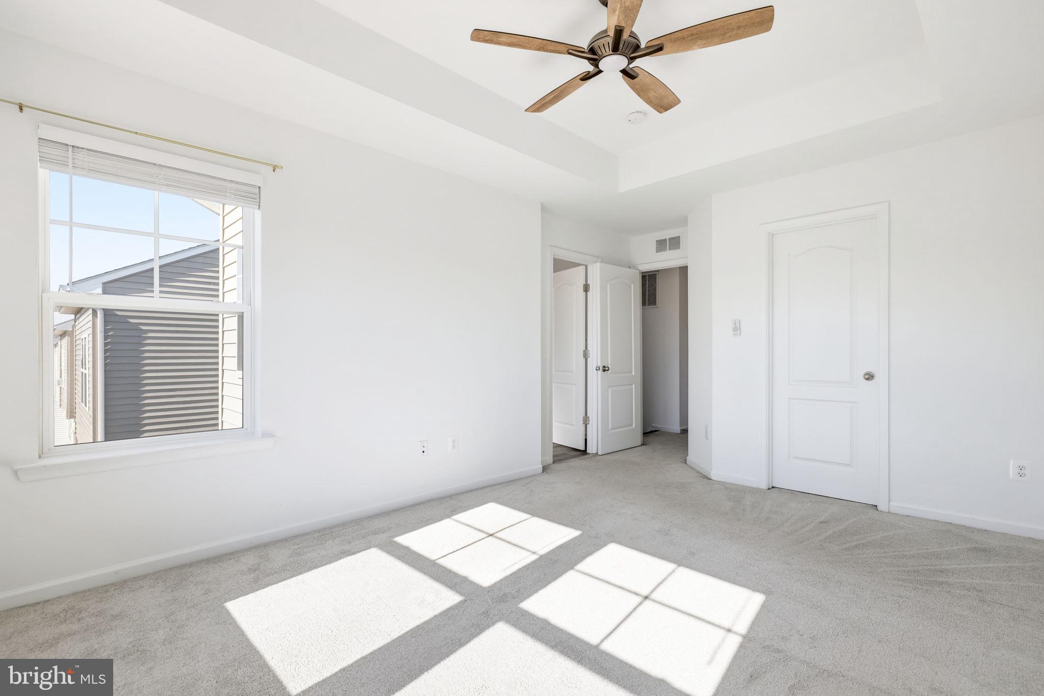 MCCAULEY CROSSING - Residential Lease