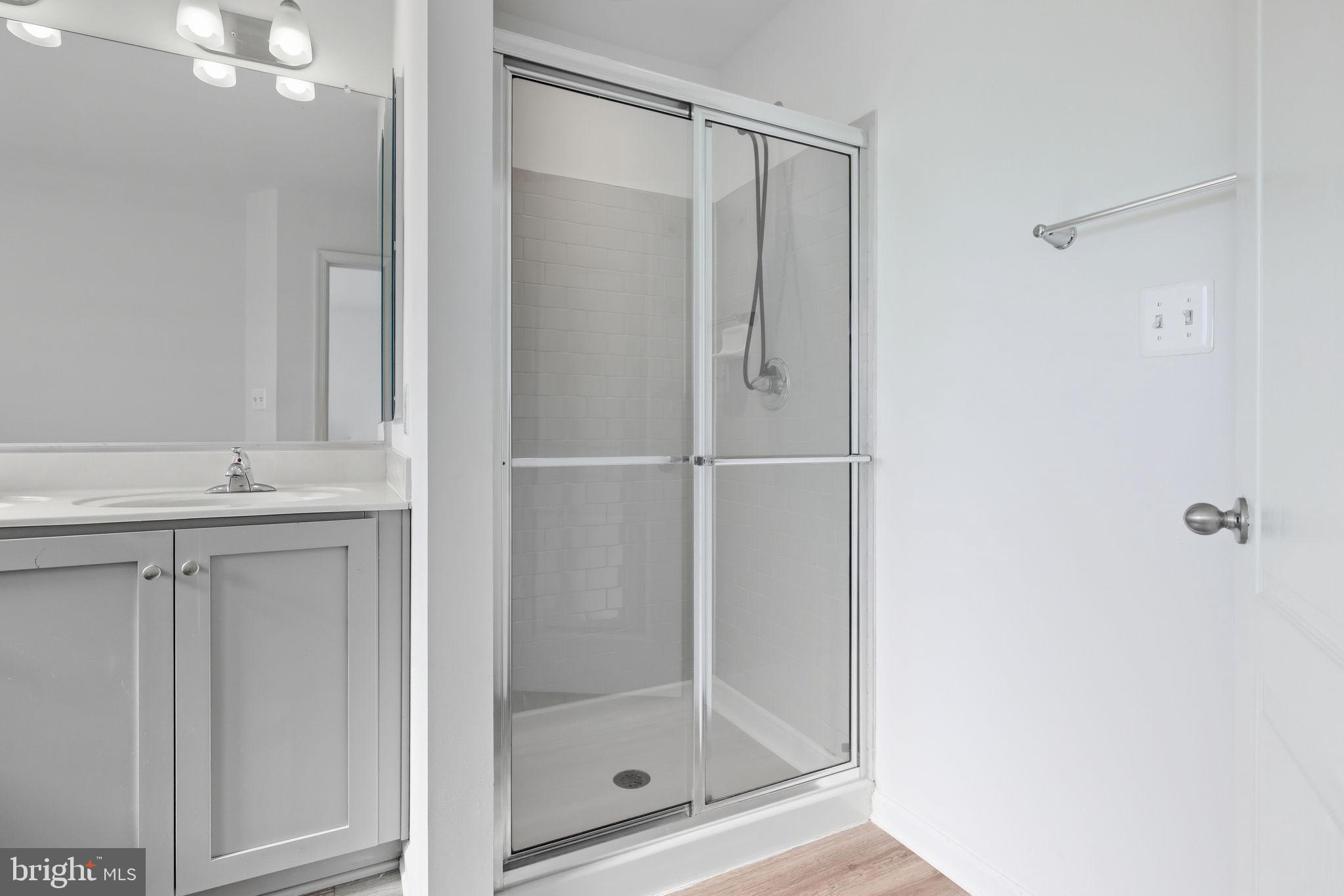 MCCAULEY CROSSING - Residential Lease