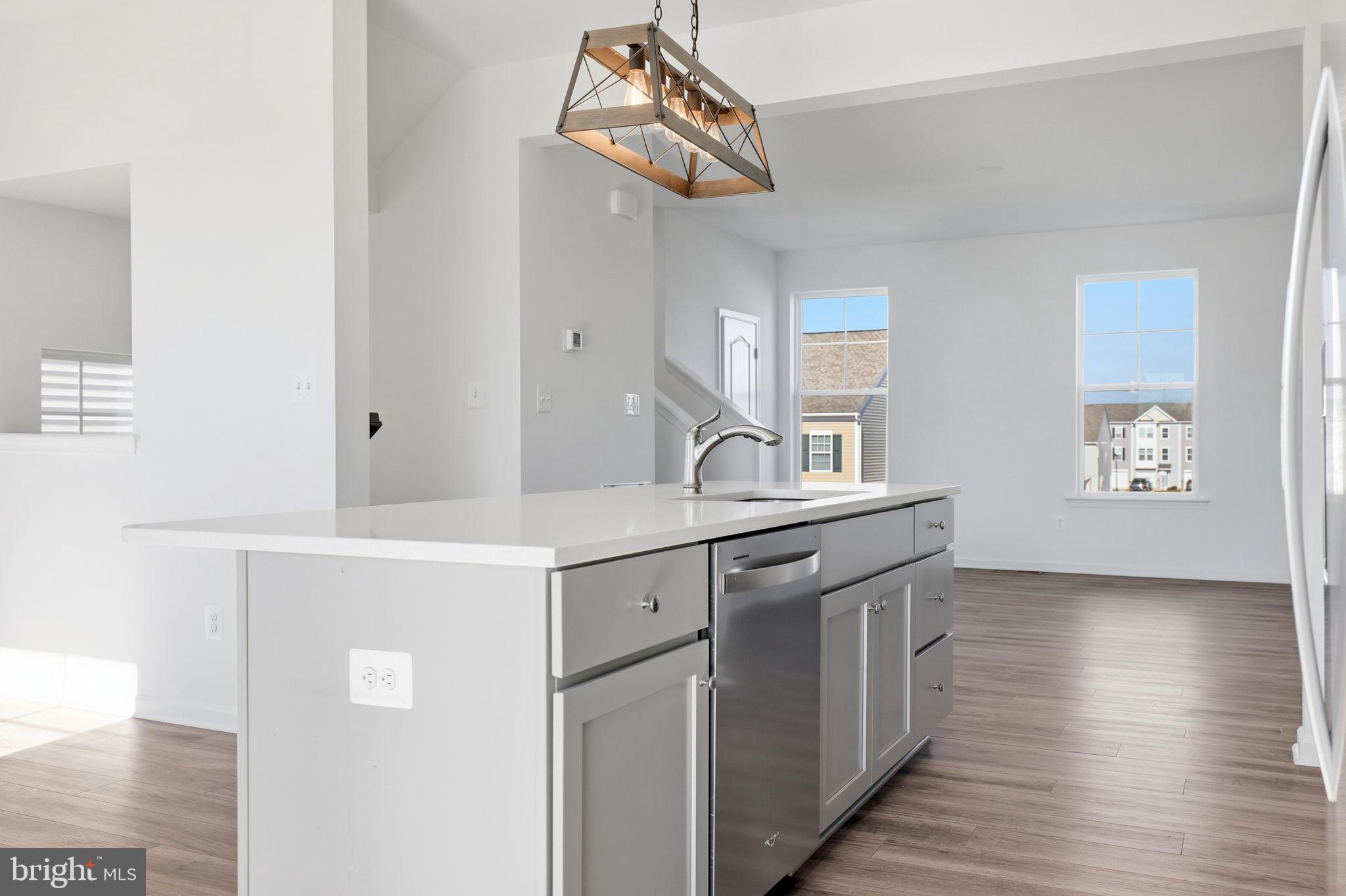 MCCAULEY CROSSING - Residential Lease