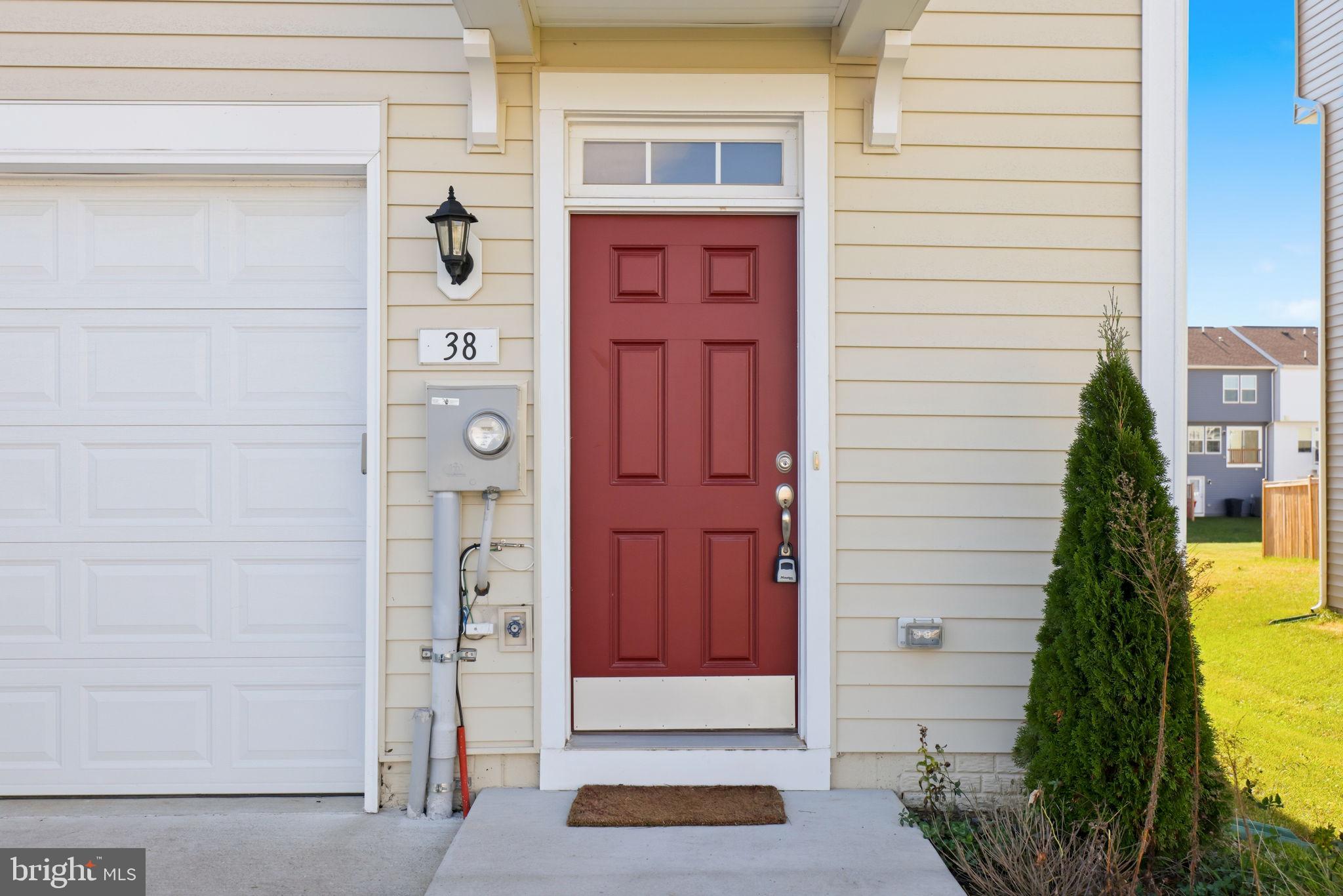 MCCAULEY CROSSING - Residential Lease